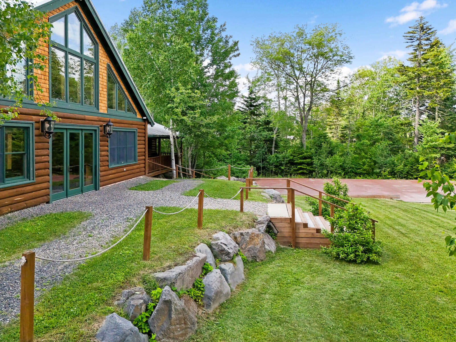 6003 Main Street Property Photo 8