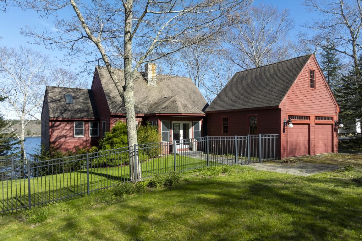 201 Farnham Point Road Property Photo
