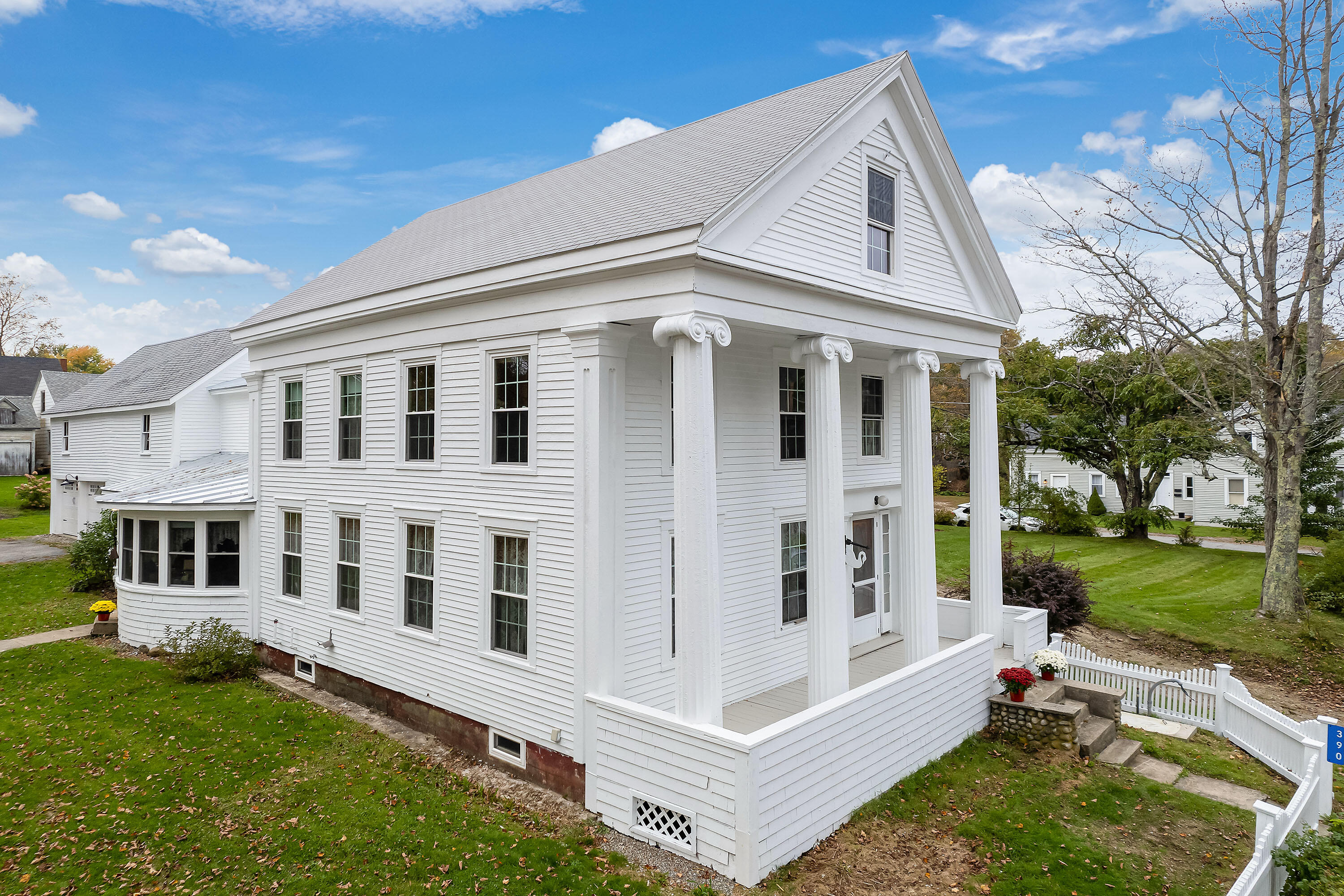 390 Front Street Property Photo