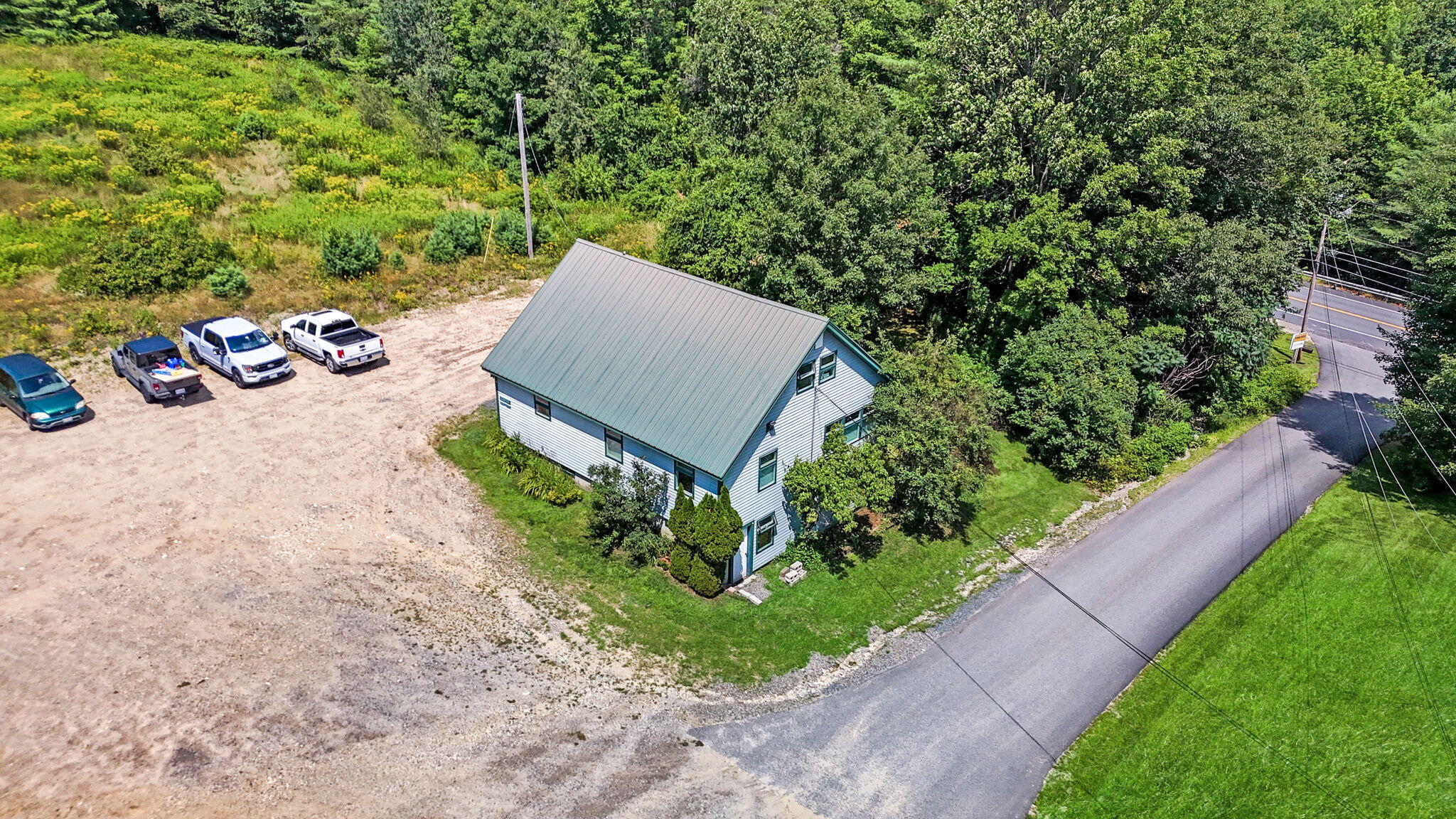783 Auburn Road Property Photo 4