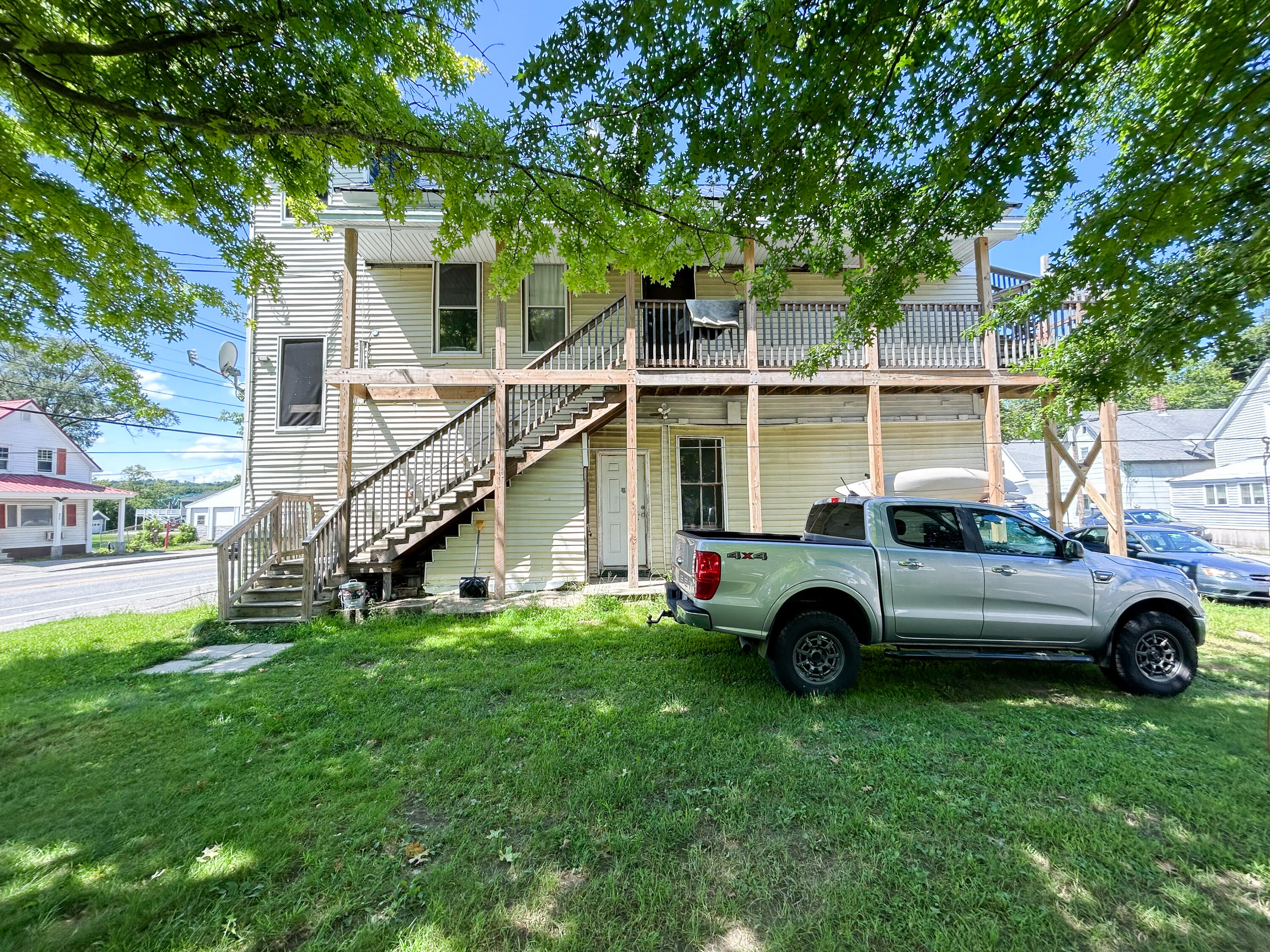 280 Lincoln Street Property Photo 2