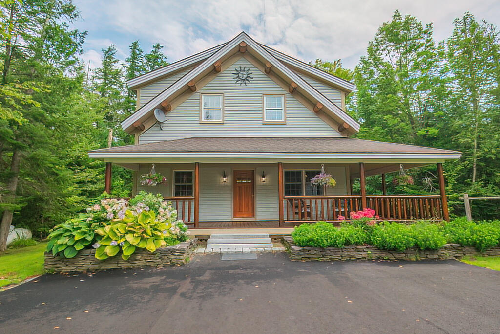 18 Pinkham Drive Property Photo