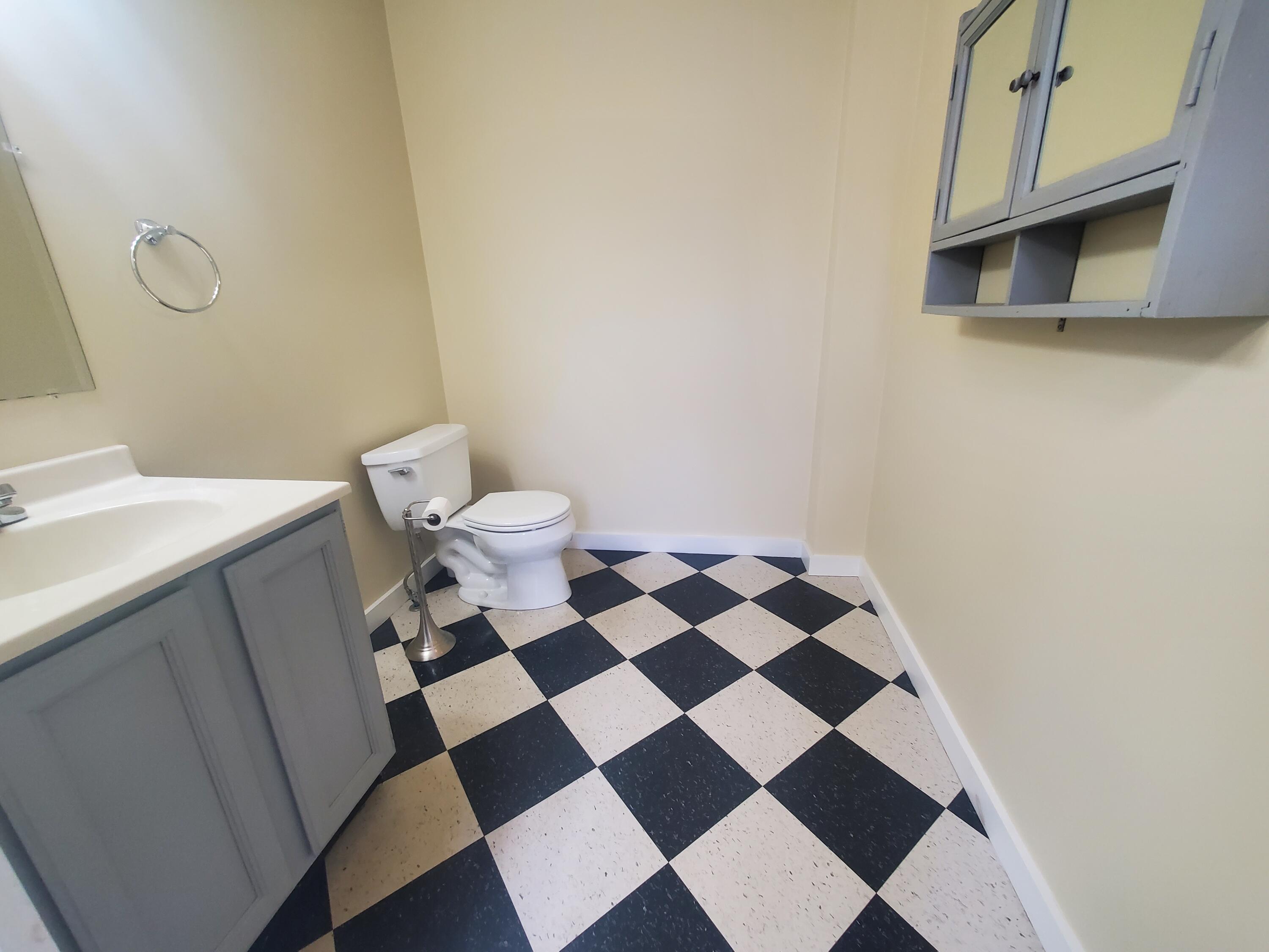 33 Park Street 102 Property Photo 10