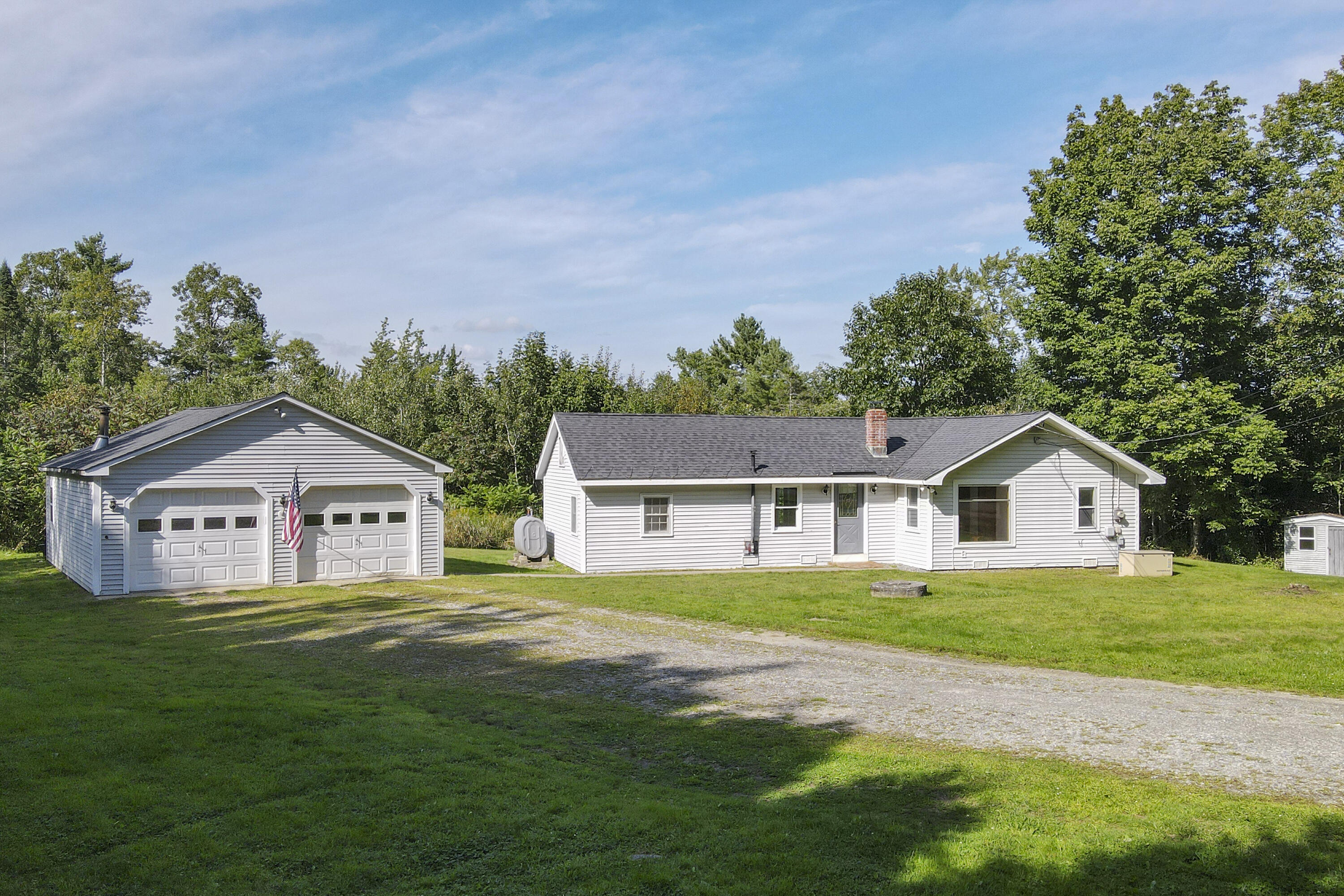 225 Sidelinger Road Property Photo