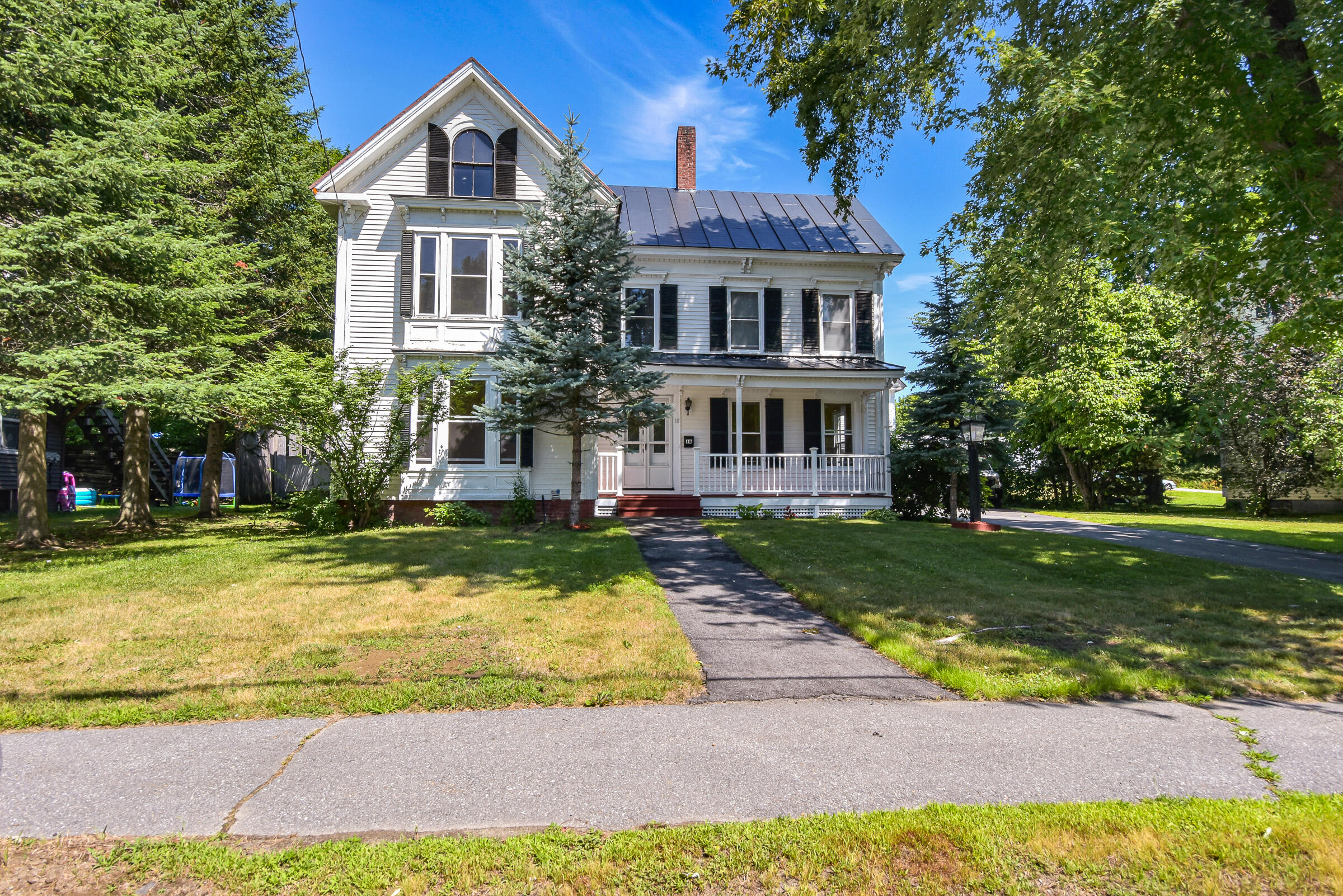 18 Maple Street Property Photo