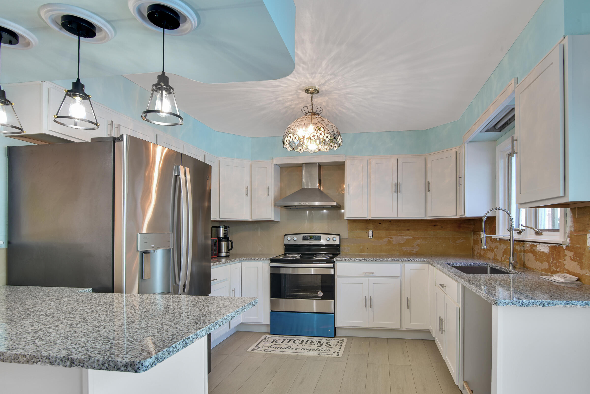 18 Maple Street Property Photo 20