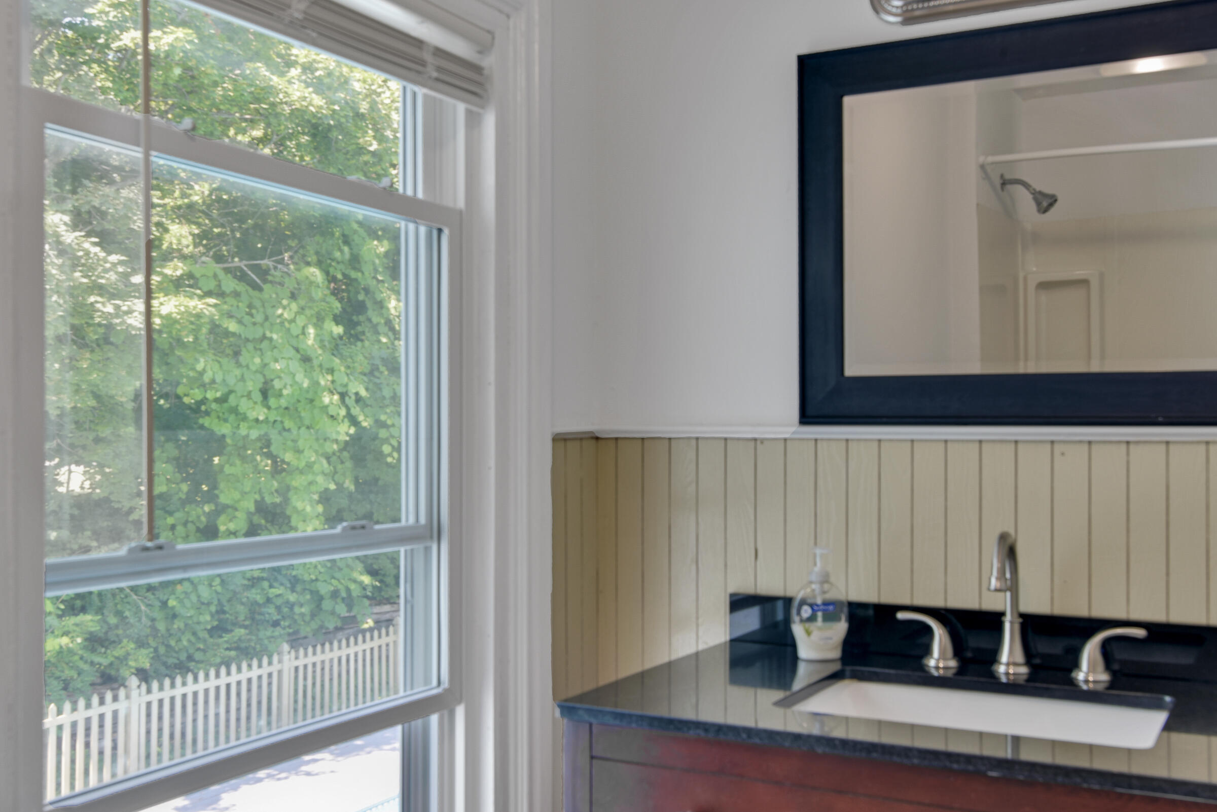 18 Maple Street Property Photo 34