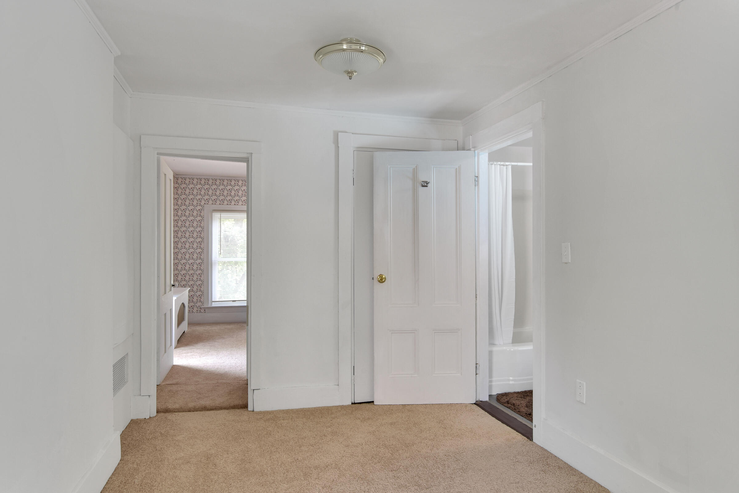 18 Maple Street Property Photo 35