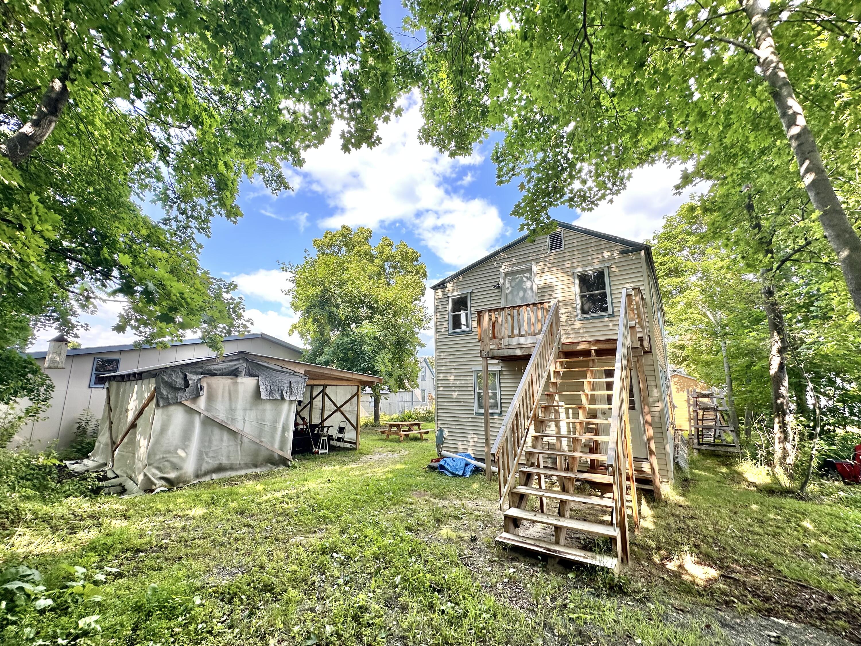 120 Knox Street Property Photo 3