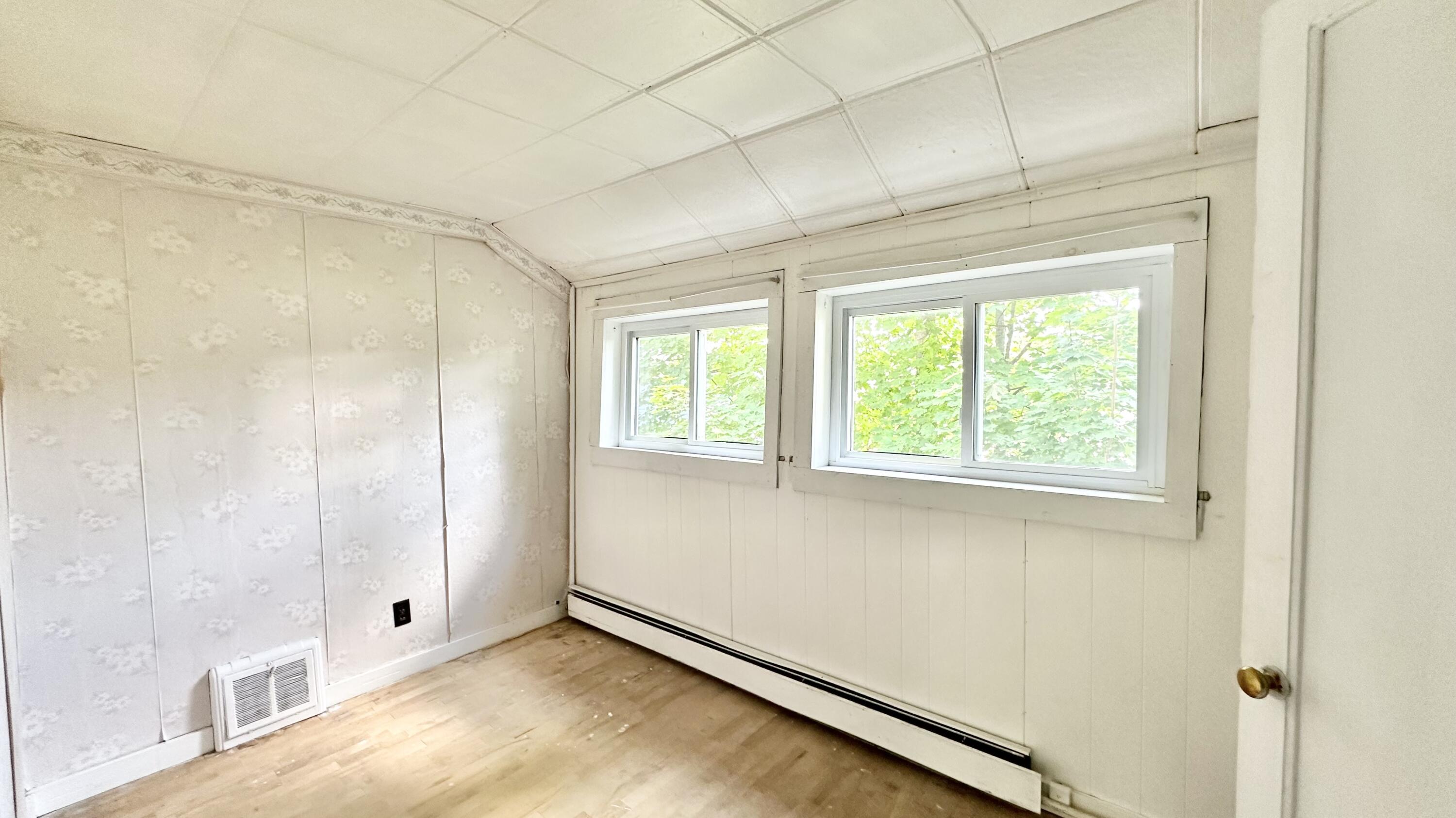 120 Knox Street Property Photo 18