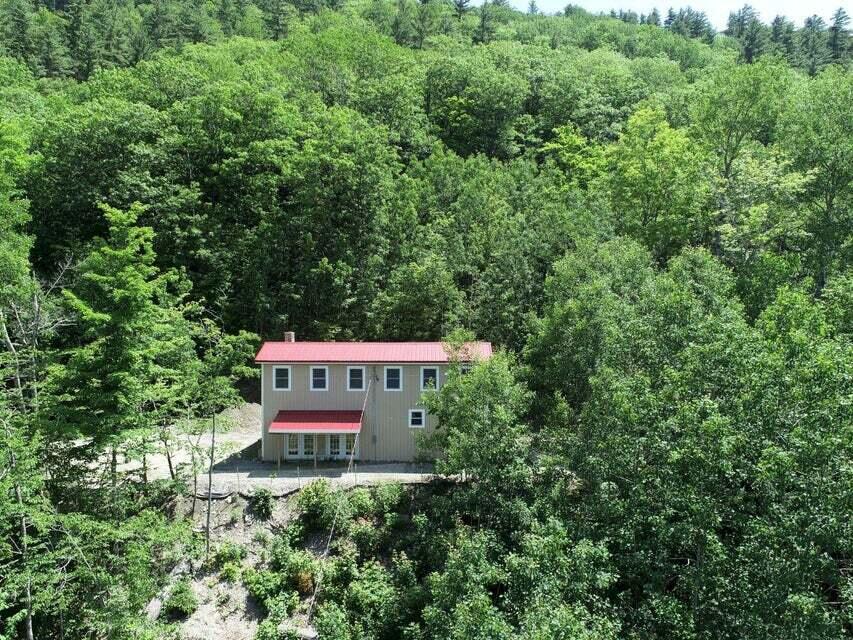 1027 Canada Road Property Photo 3