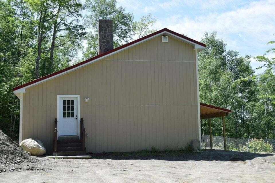 1027 Canada Road Property Photo 7