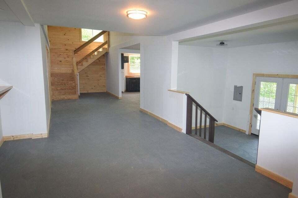 1027 Canada Road Property Photo 9