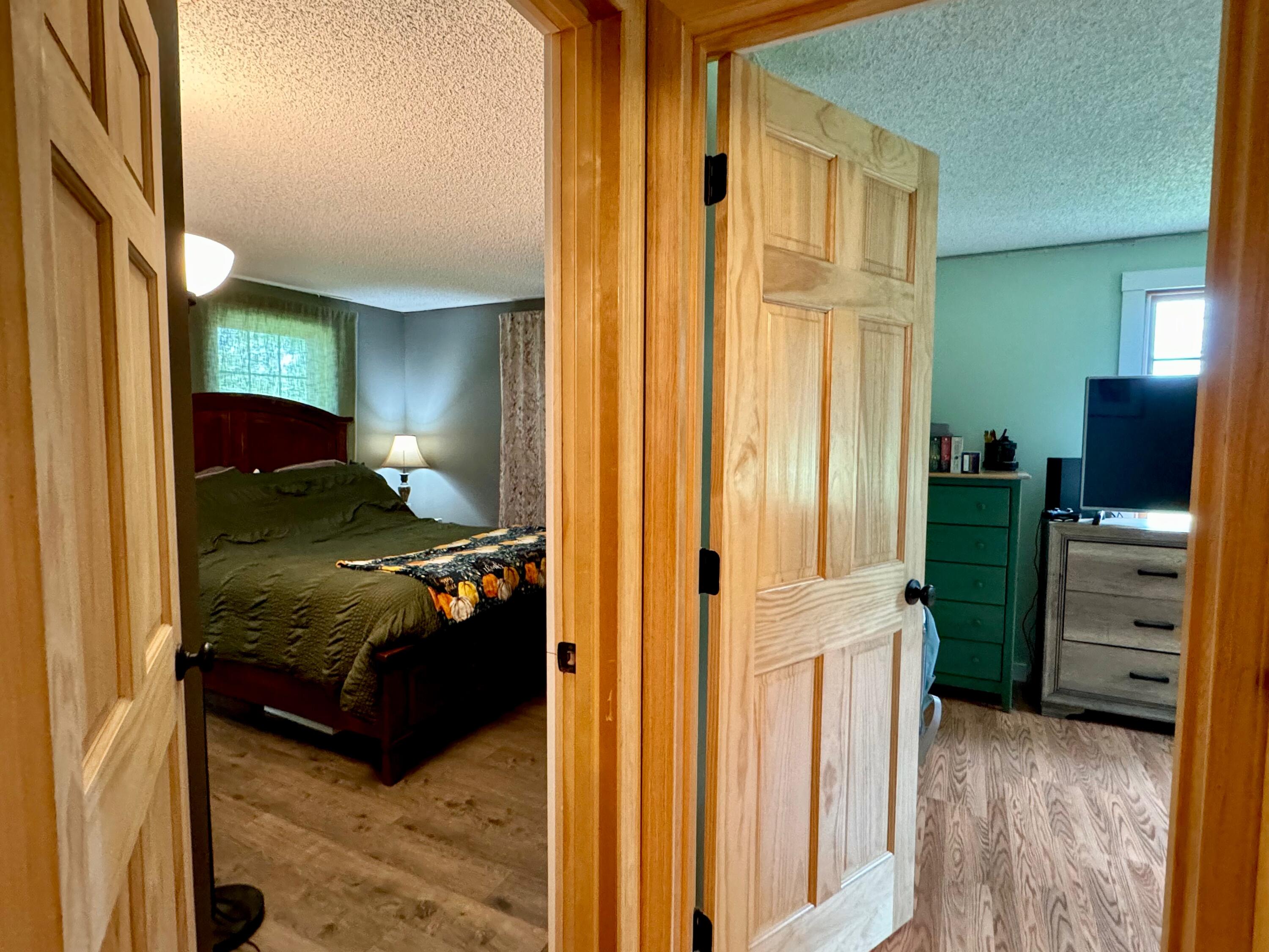 72 Third Avenue Property Photo 20