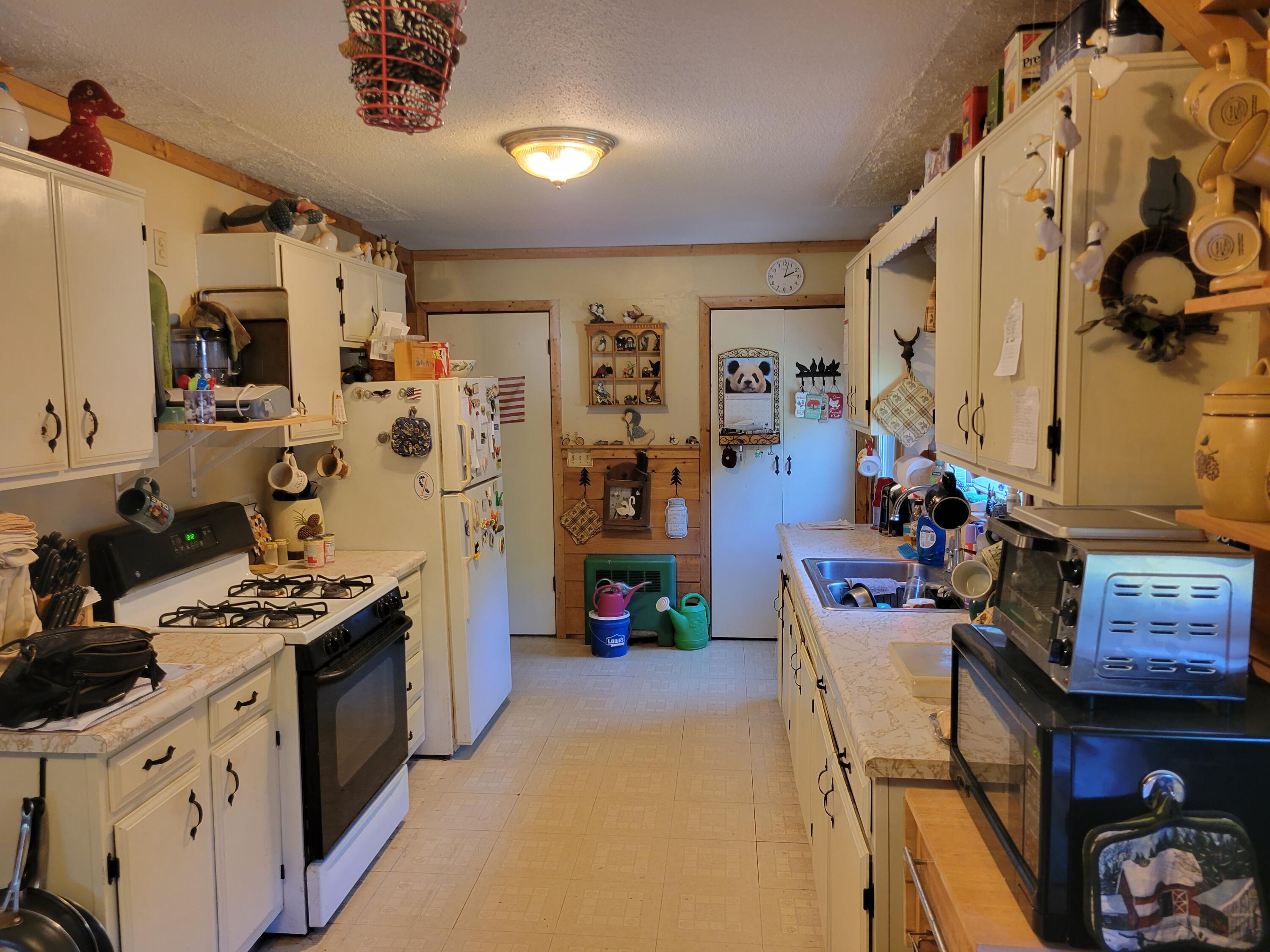 458 Lambert Road Property Photo 11