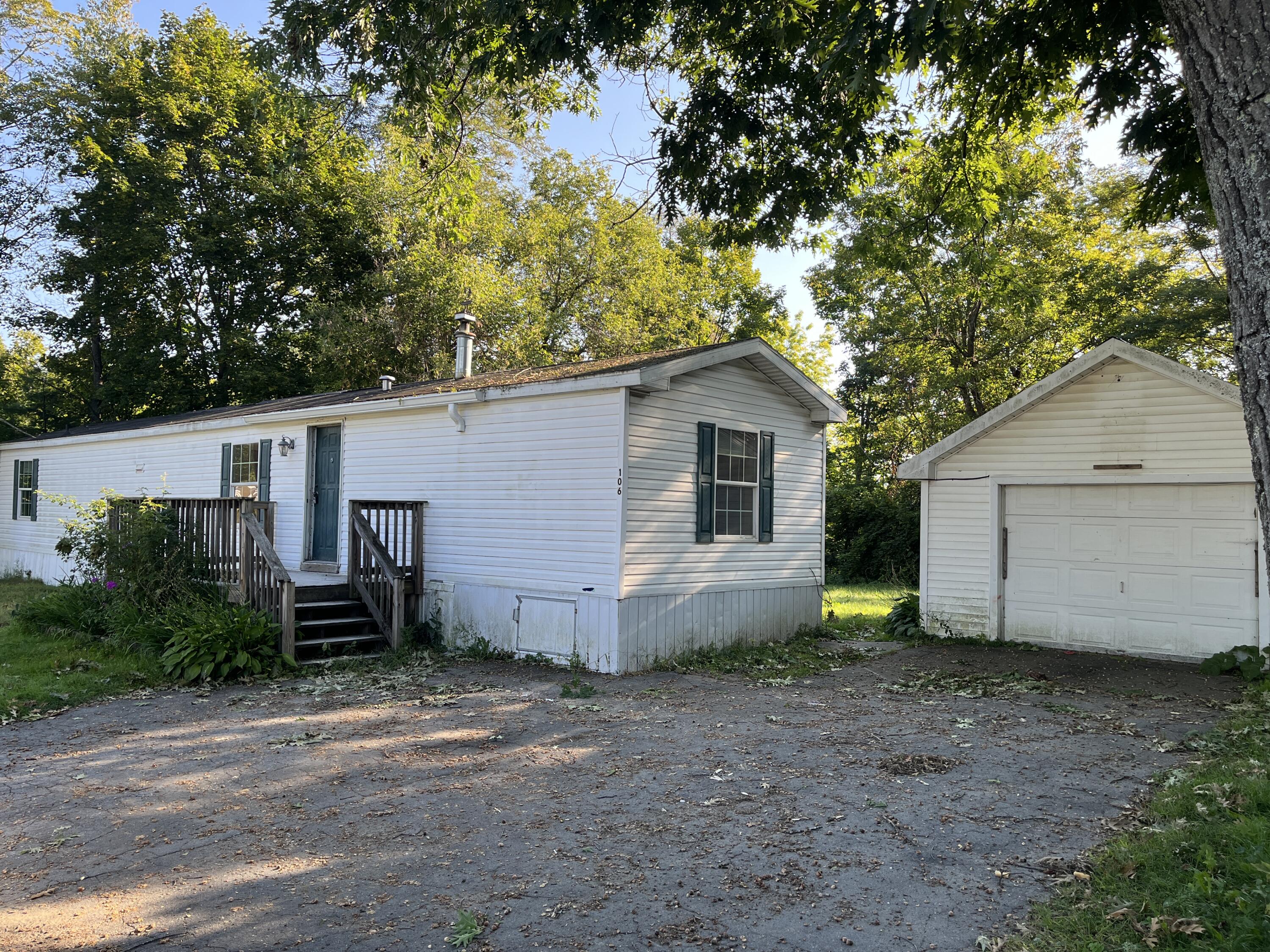 106 Main Street Property Photo