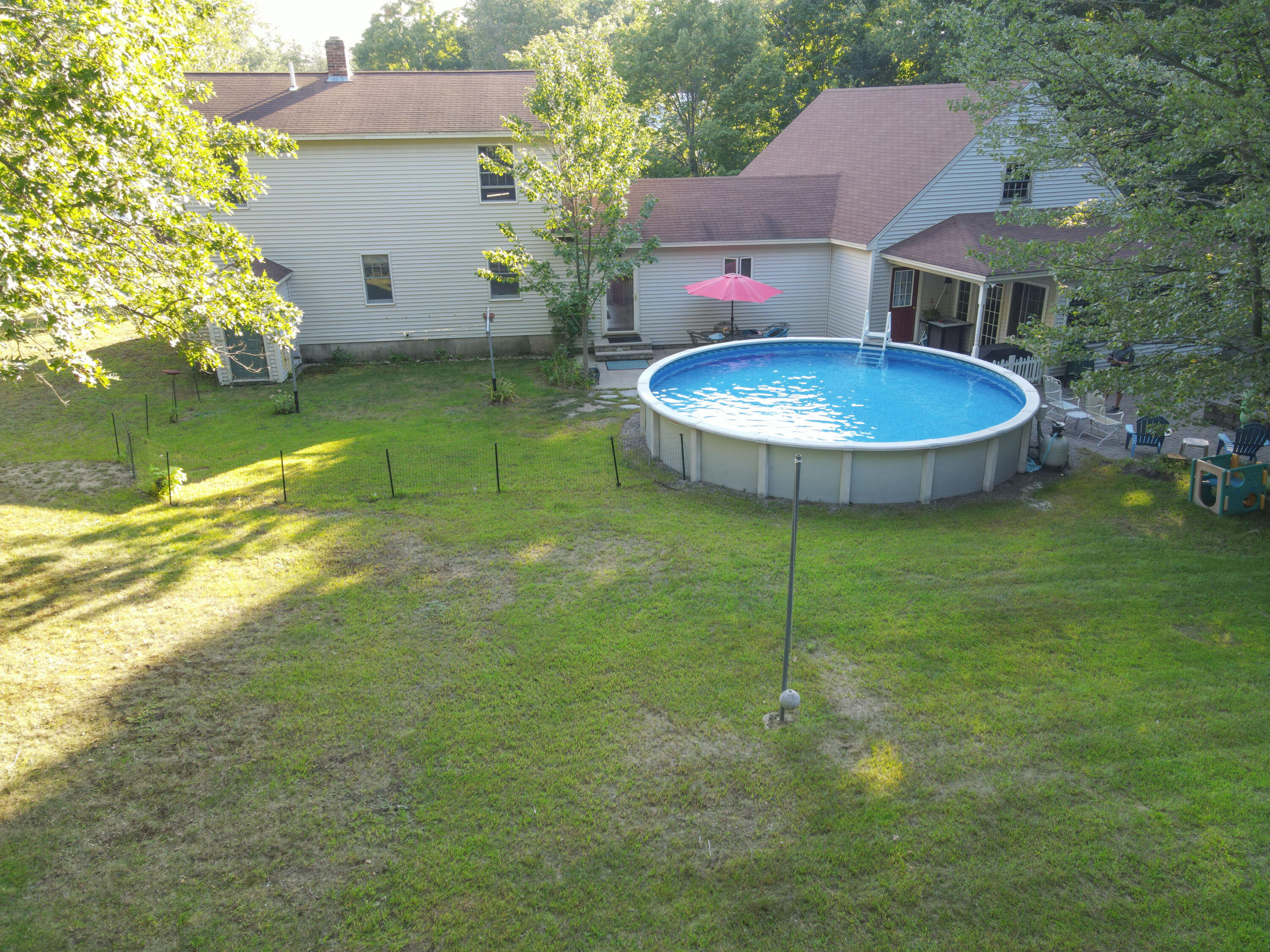 128 School Street Property Photo 12