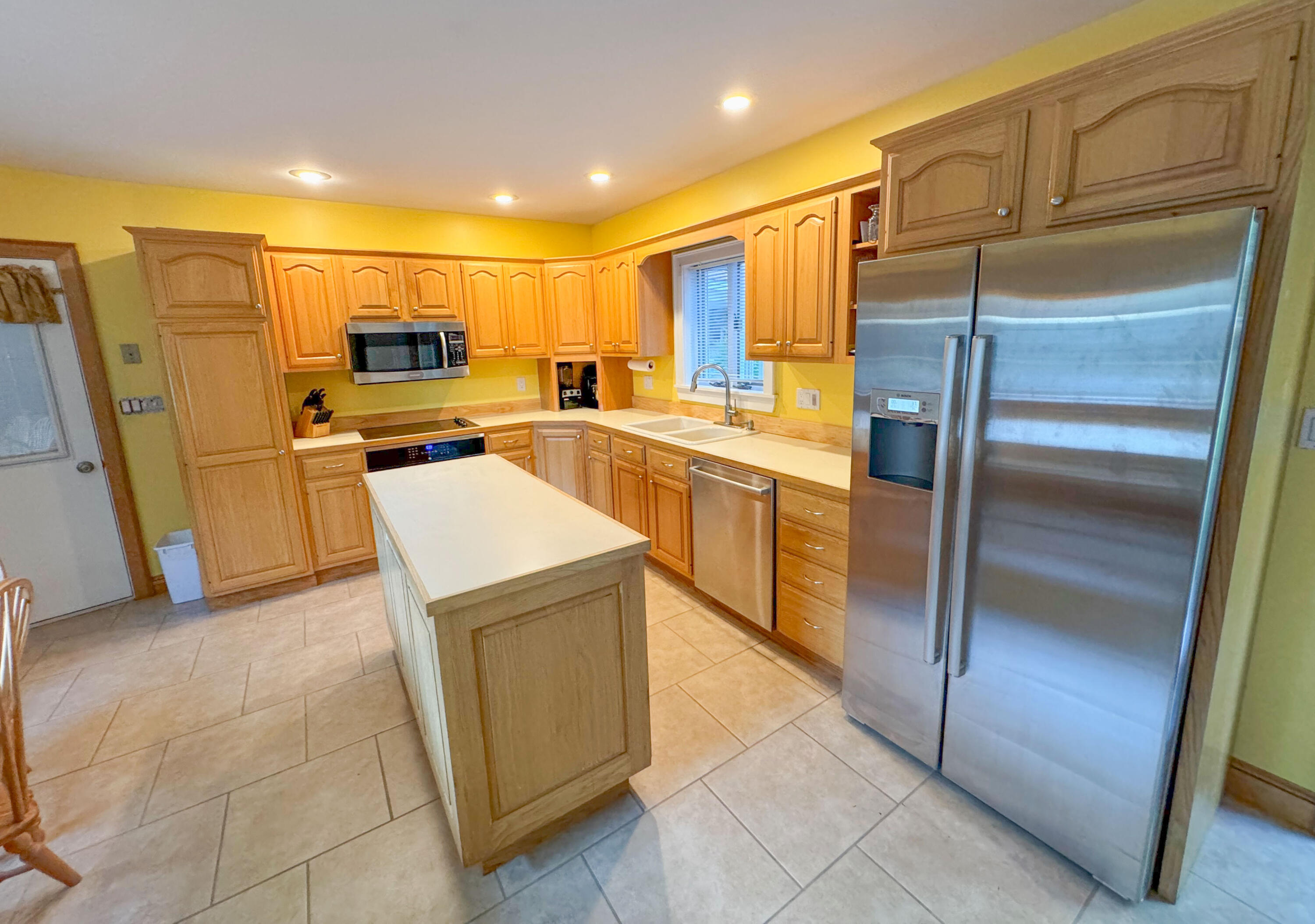 128 School Street Property Photo 30