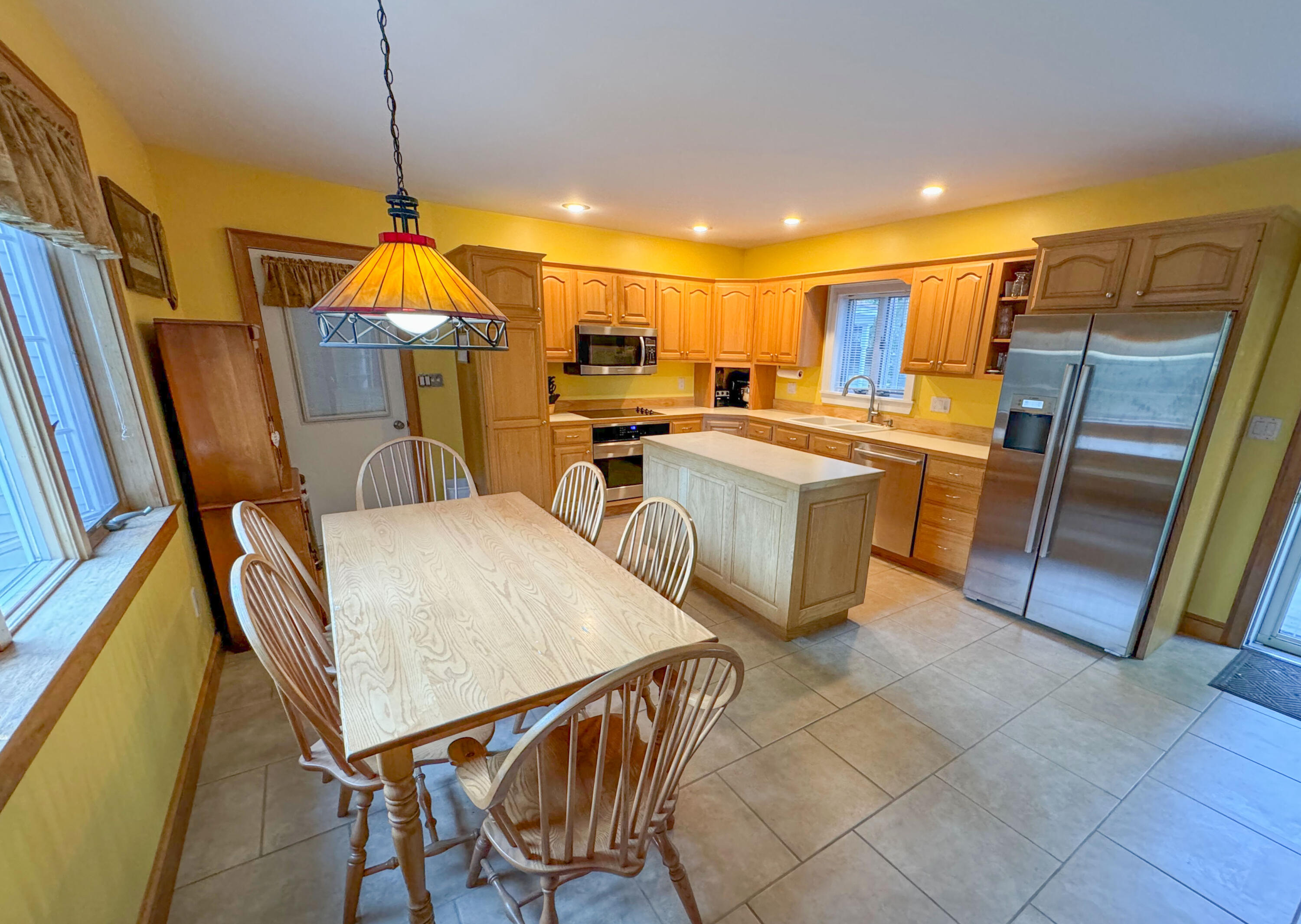 128 School Street Property Photo 32