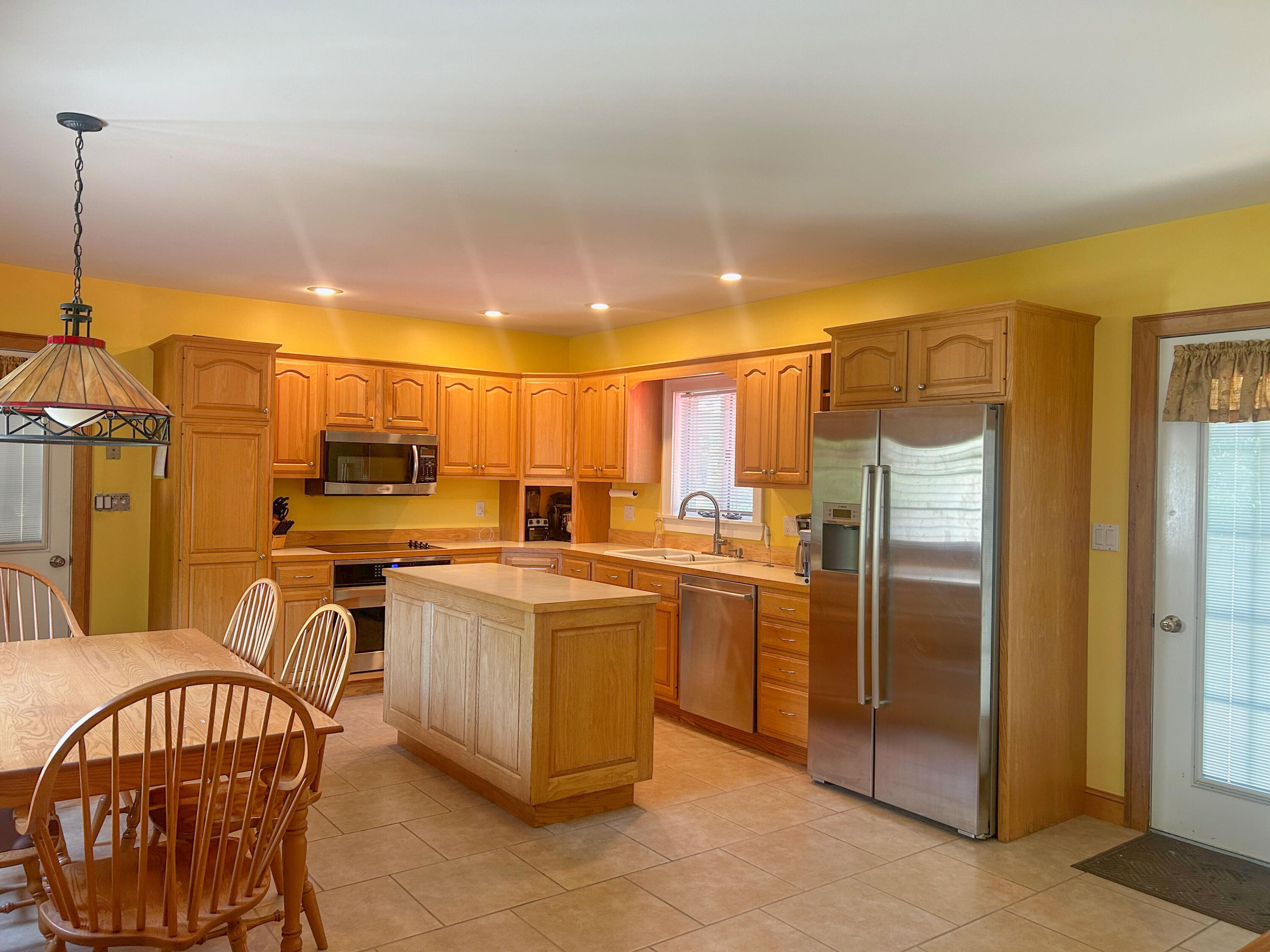128 School Street Property Photo 33