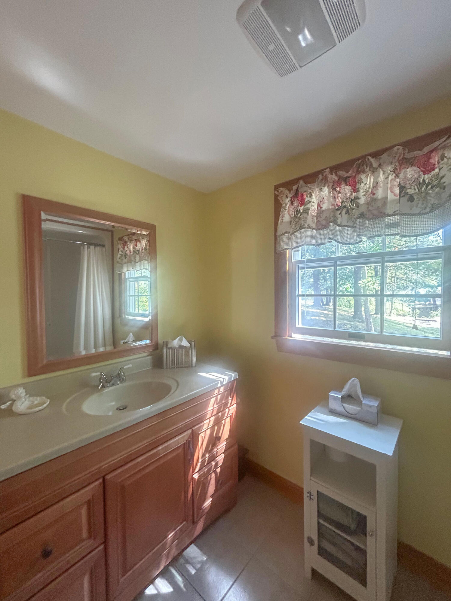 128 School Street Property Photo 47