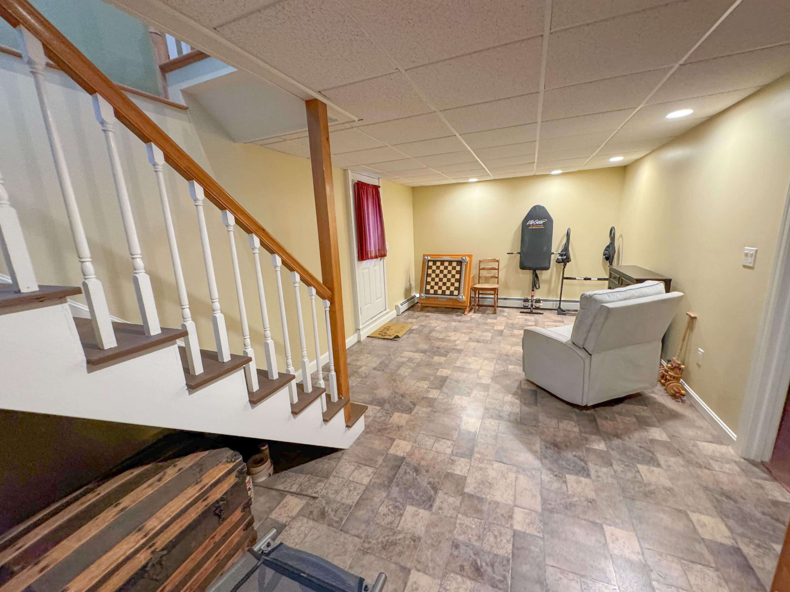 128 School Street Property Photo 54