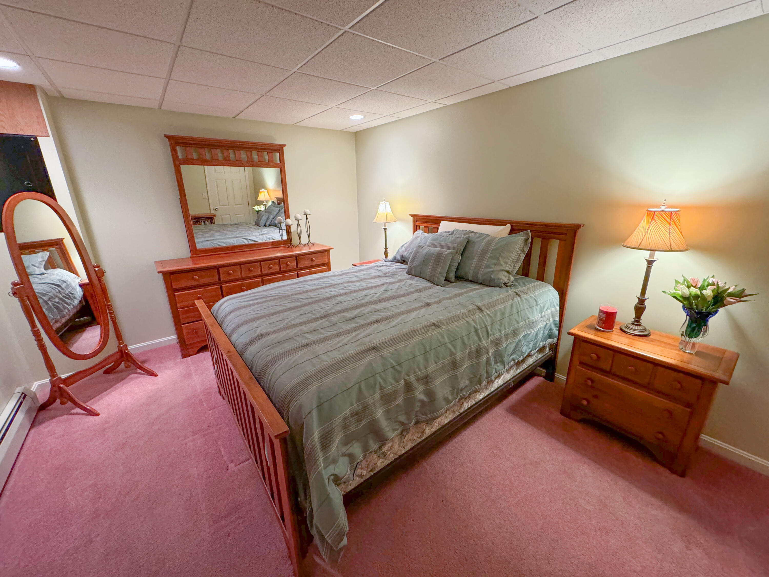 128 School Street Property Photo 58