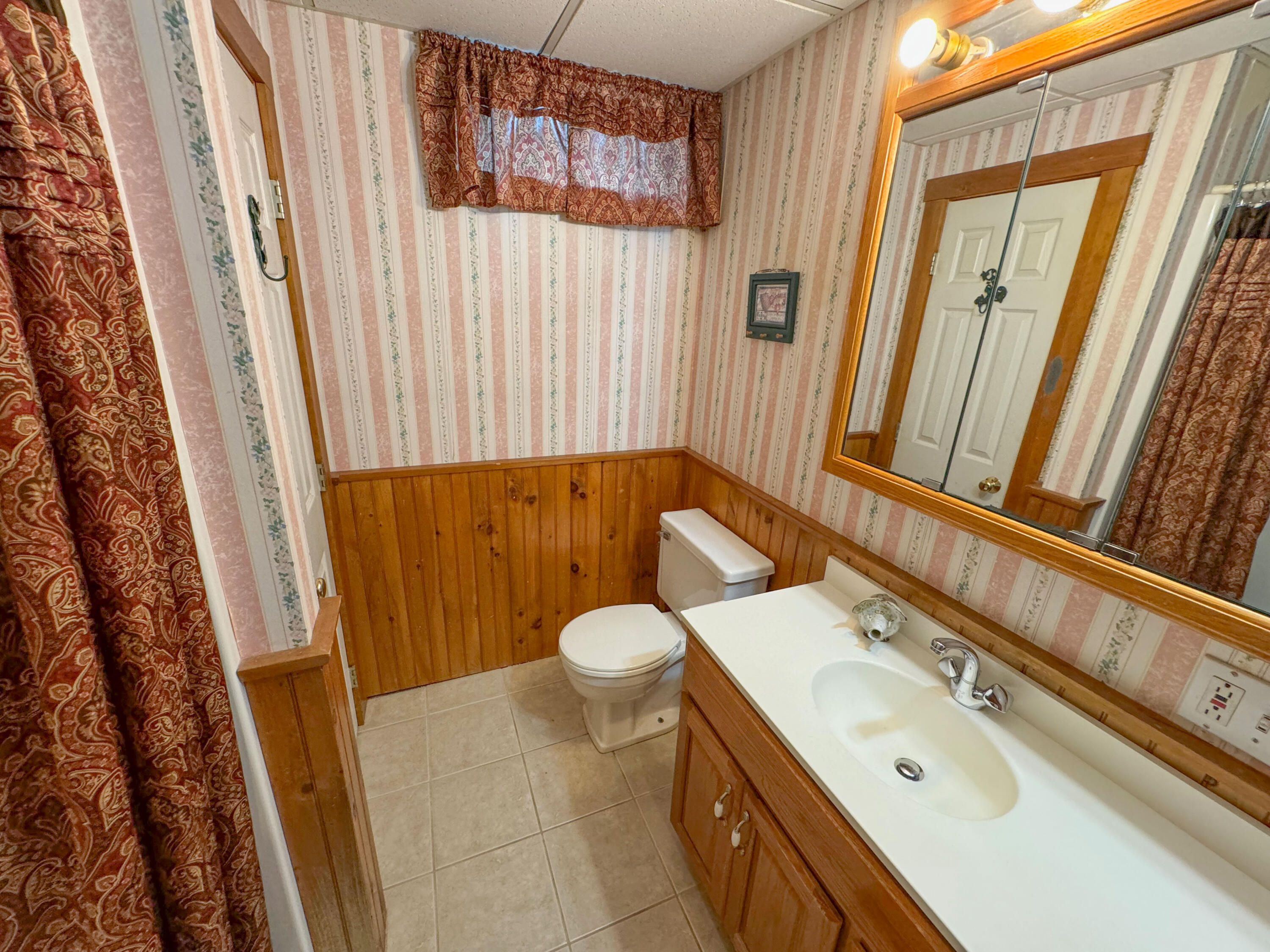 128 School Street Property Photo 60
