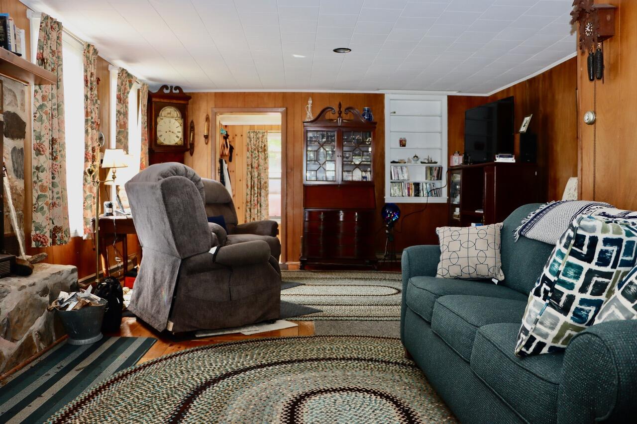 7 Leeman Road Property Photo 35