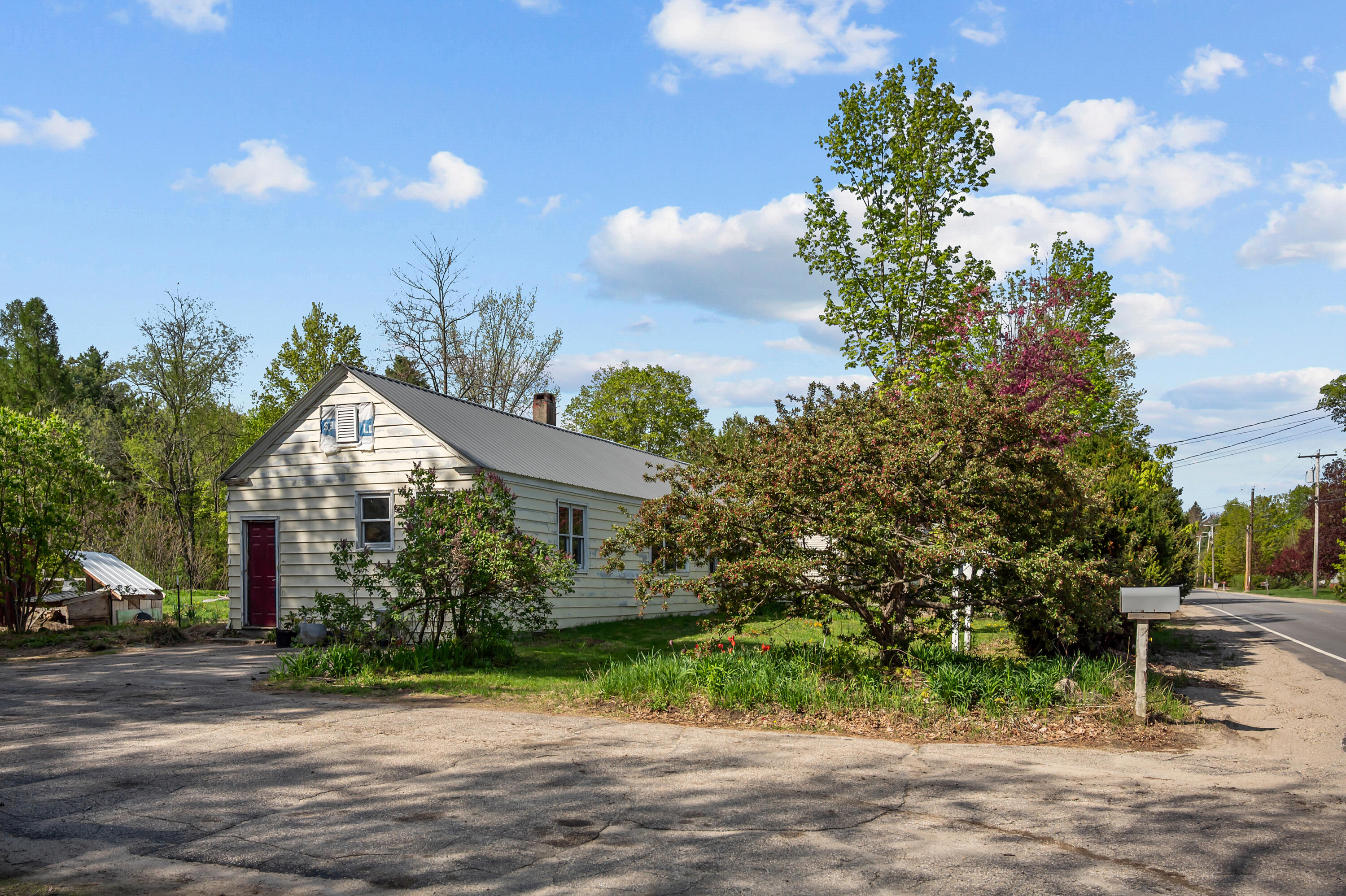 138 Main Street Property Photo 4