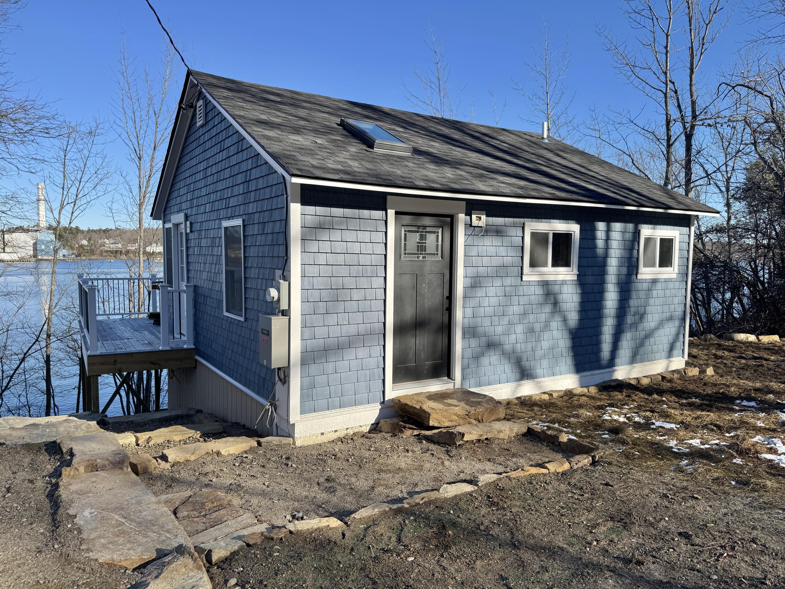 30 Ferry Road Property Photo 5