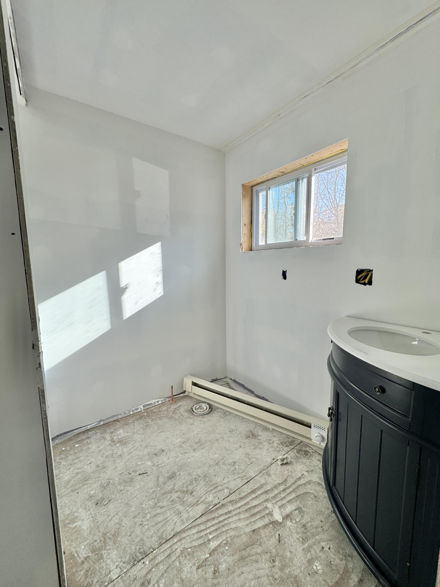 30 Ferry Road Property Photo 14