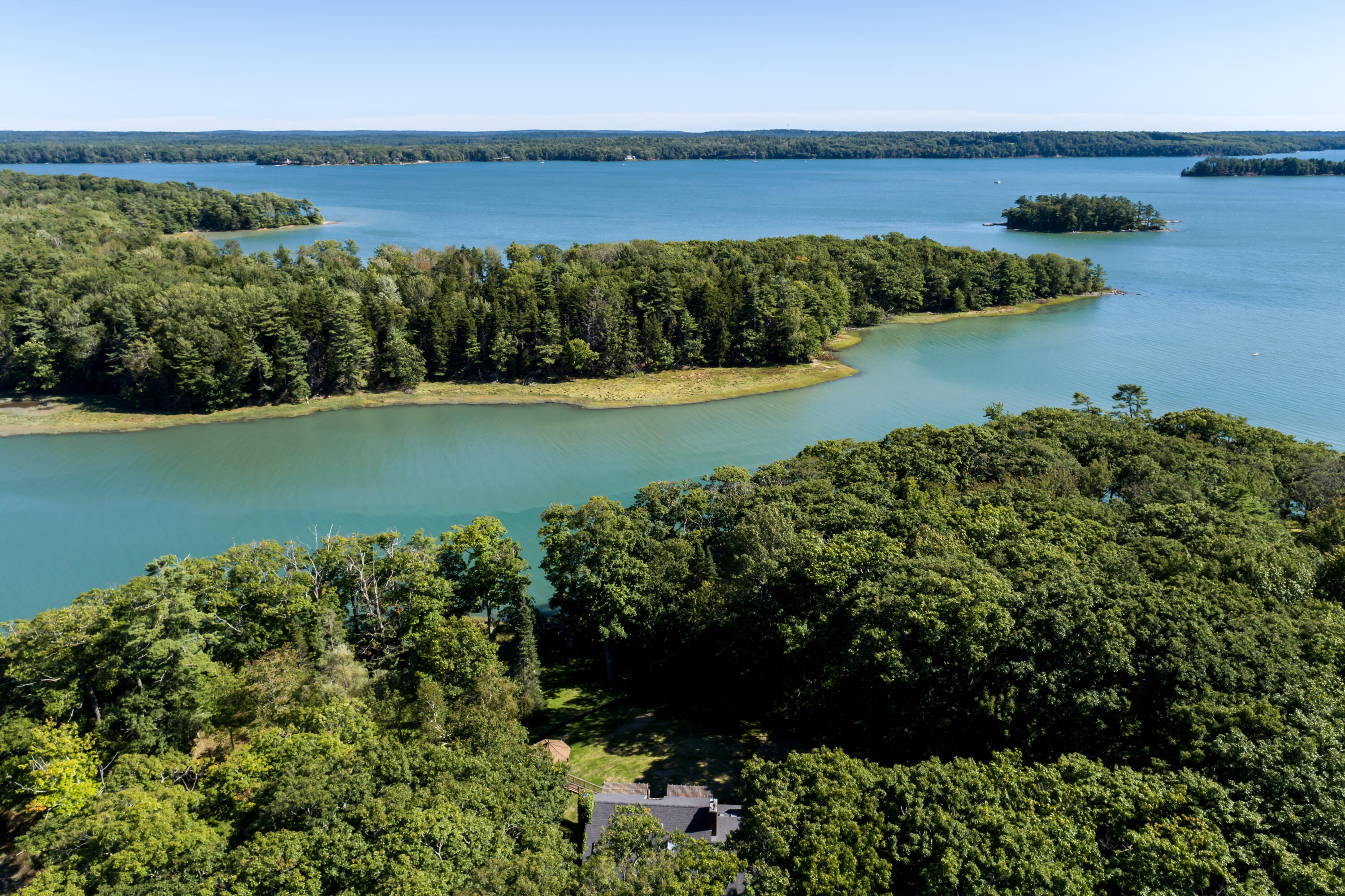667 & 669 Mere Point Property Photo 5