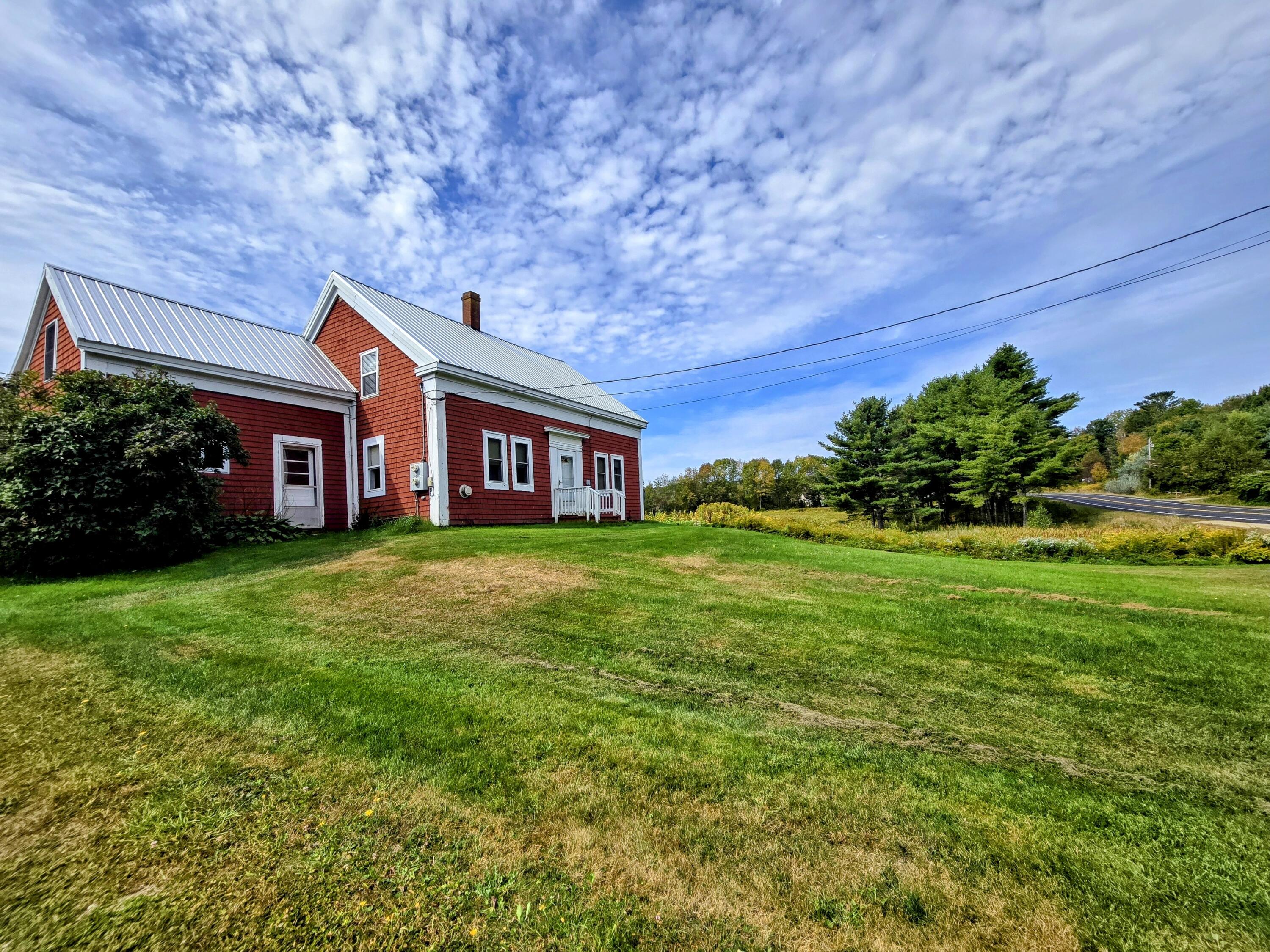 1079 Belfast Road Property Photo 4