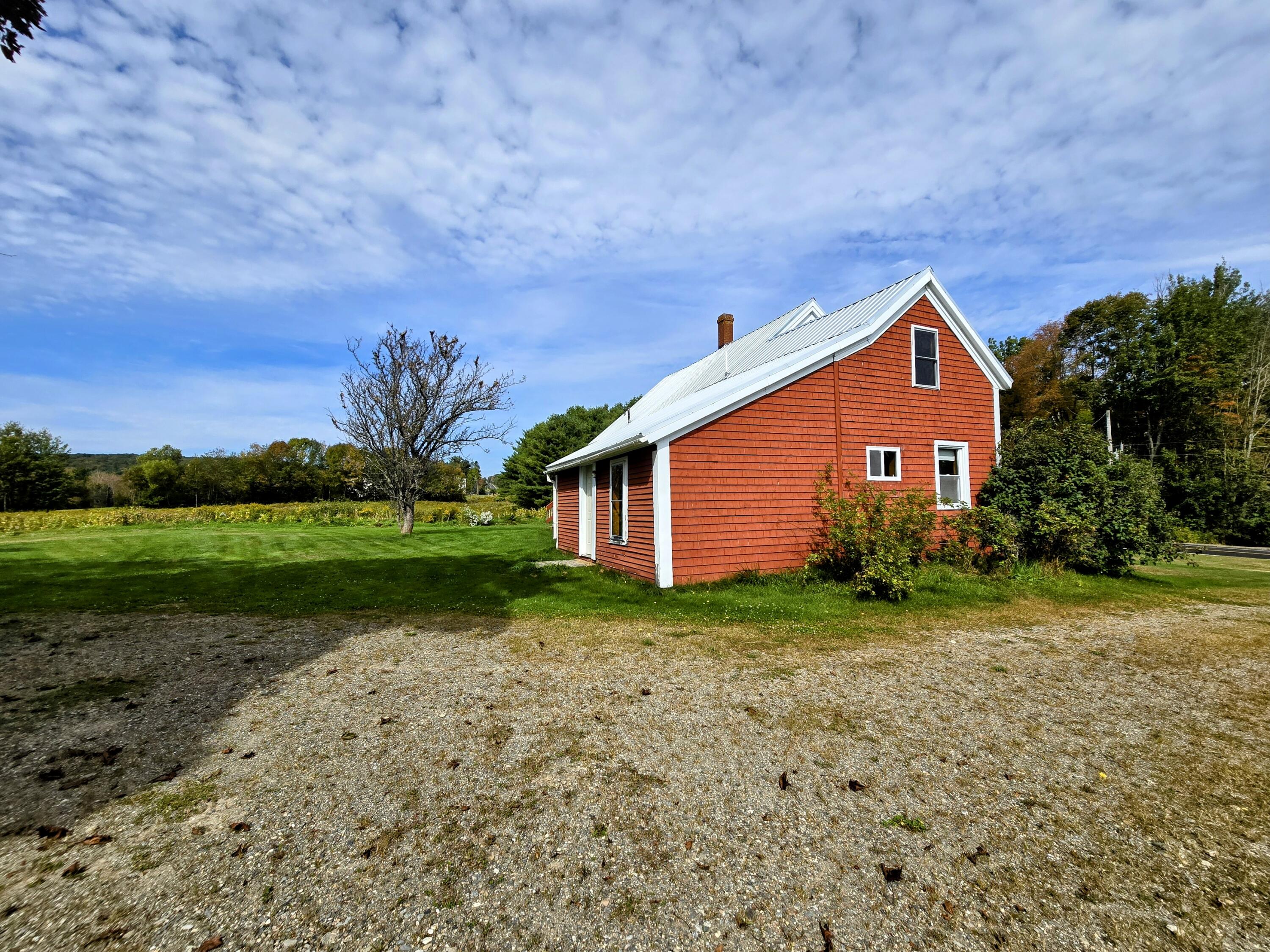 1079 Belfast Road Property Photo 9