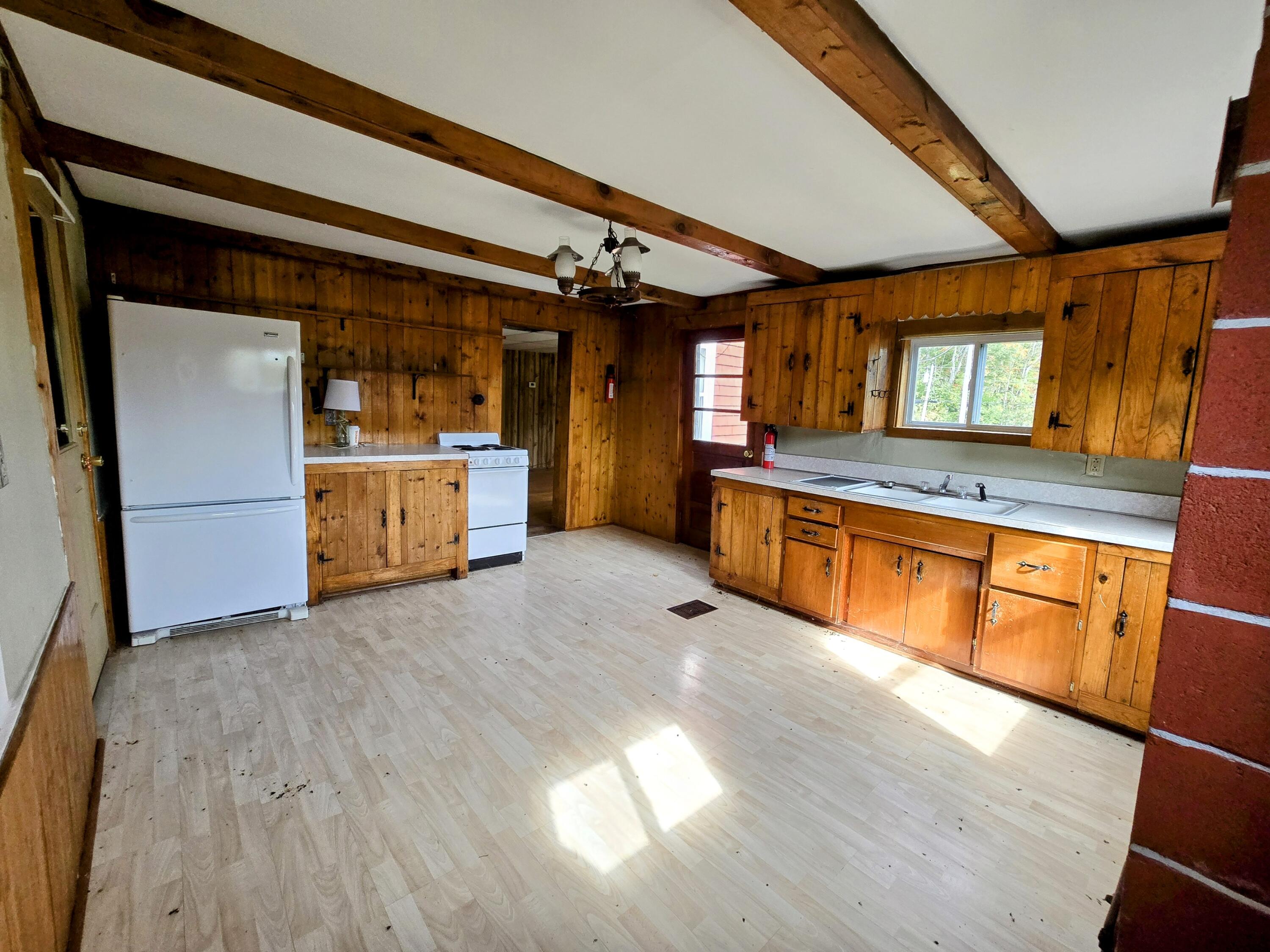 1079 Belfast Road Property Photo 23