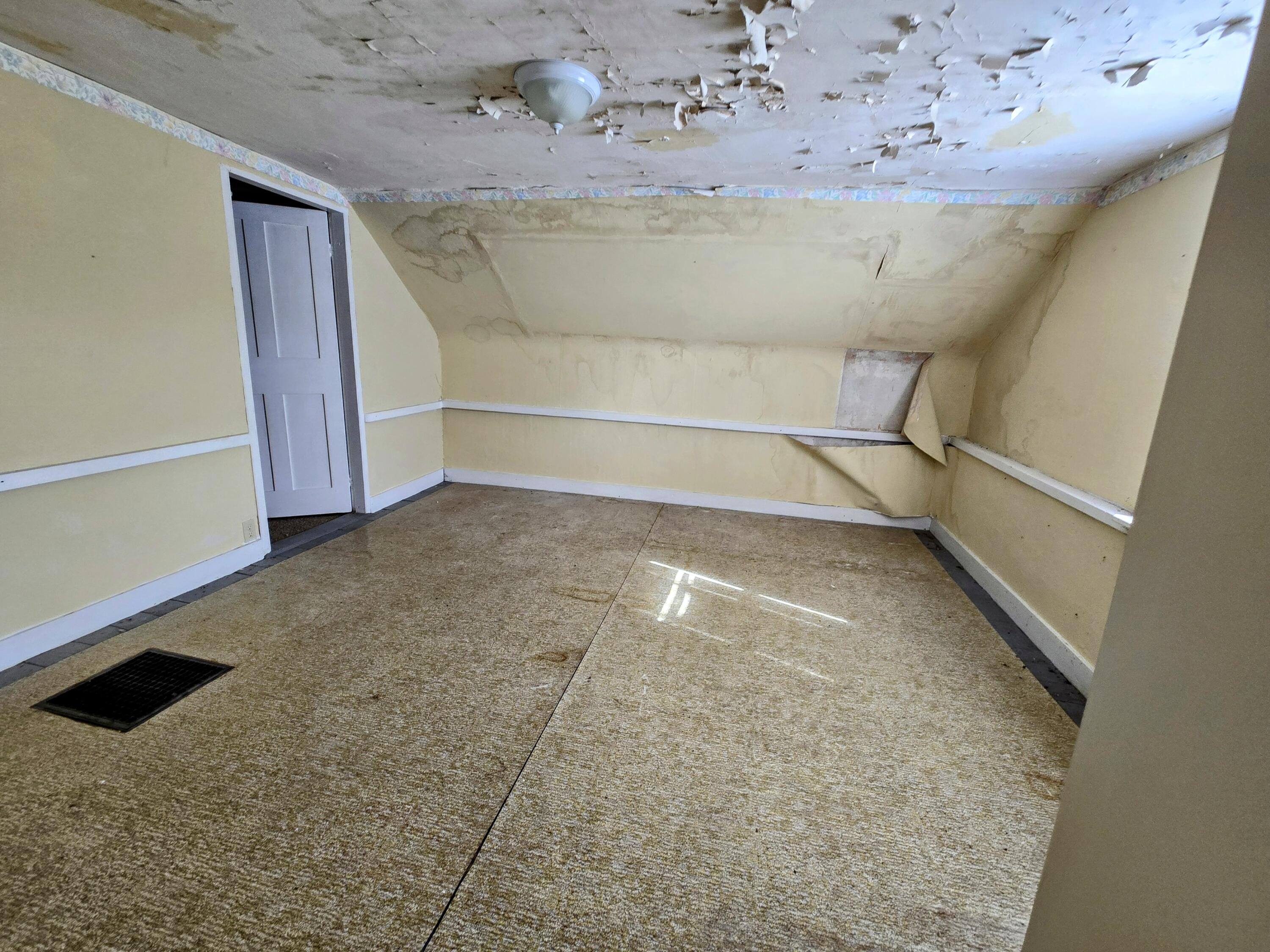 1079 Belfast Road Property Photo 40