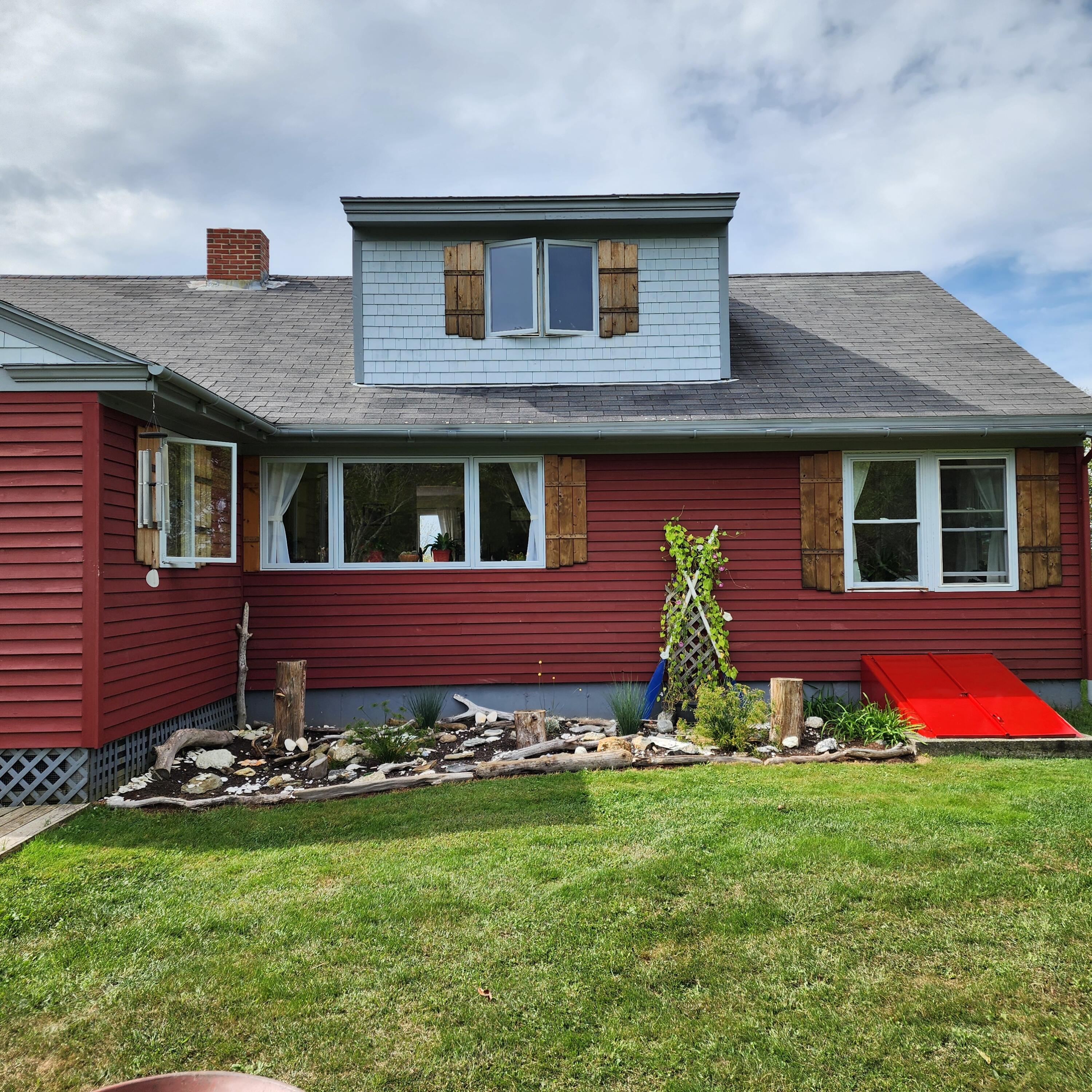 583 Mount Ephraim Road Property Photo 6
