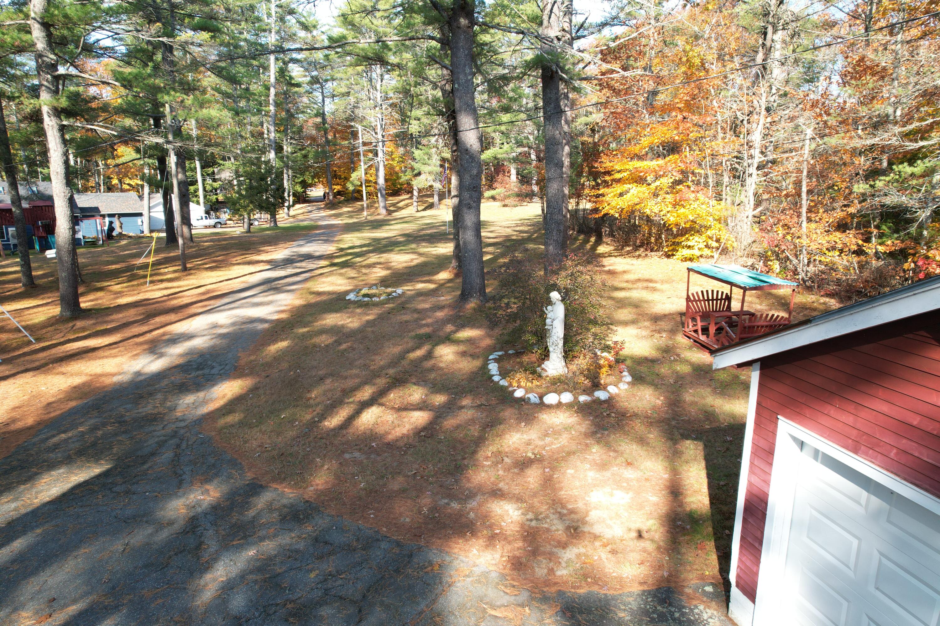 35 Middle Road Property Photo 12