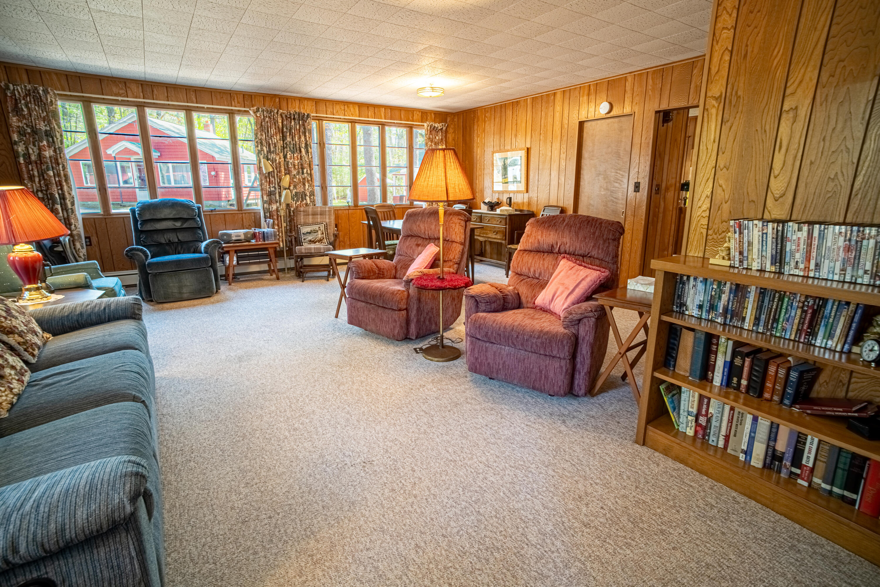 35 Middle Road Property Photo 43