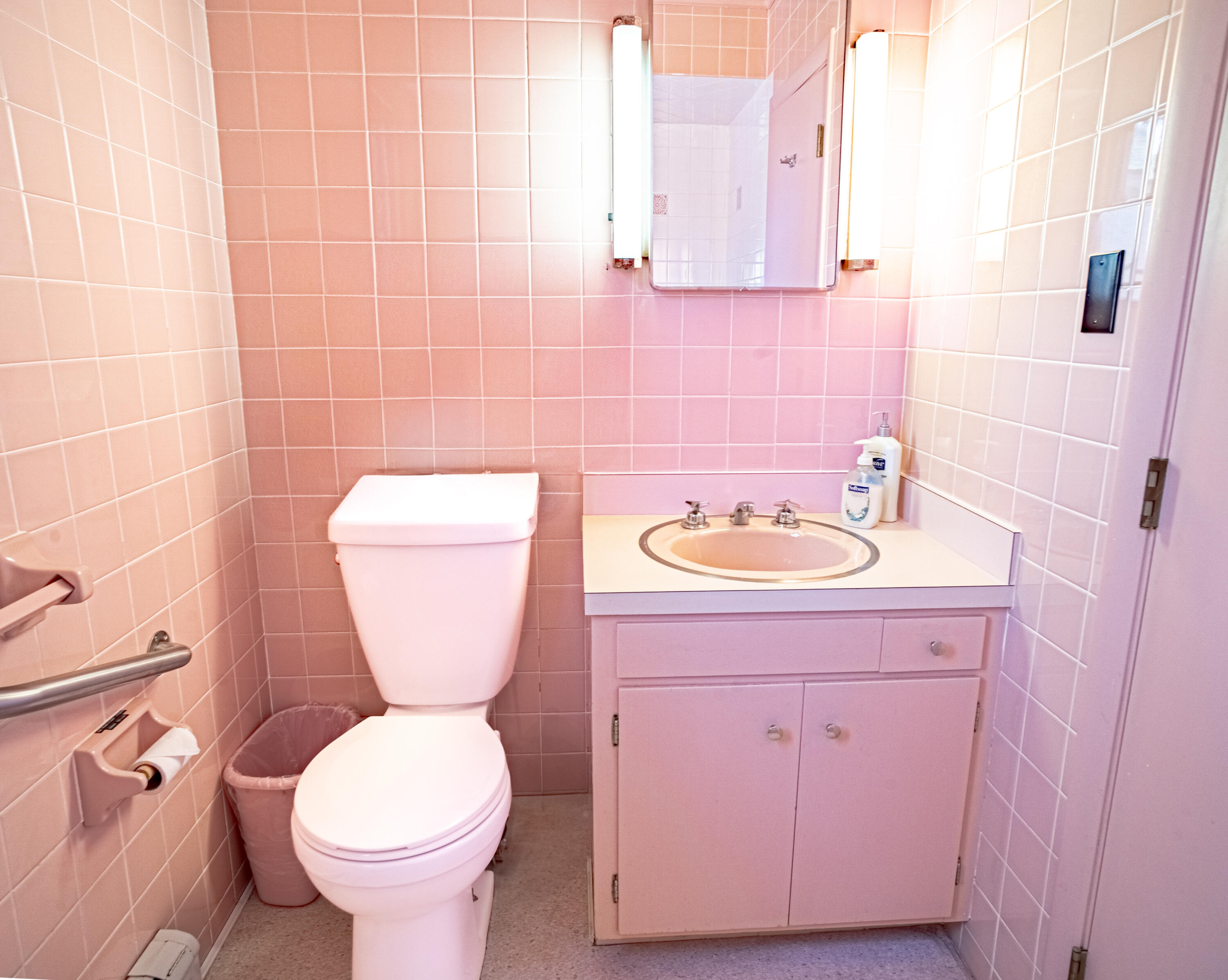 35 Middle Road Property Photo 44