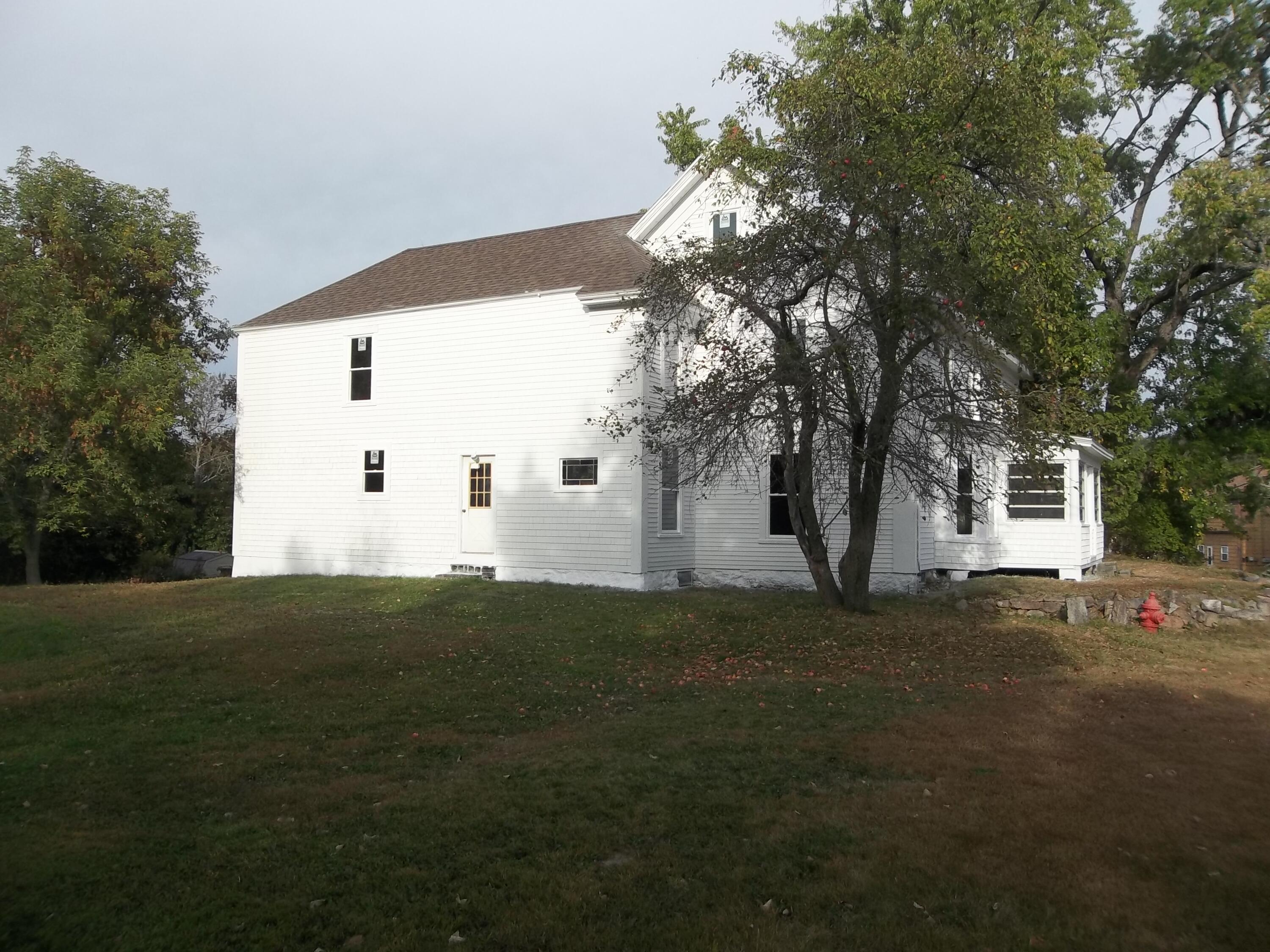 495 North Street Property Photo 4