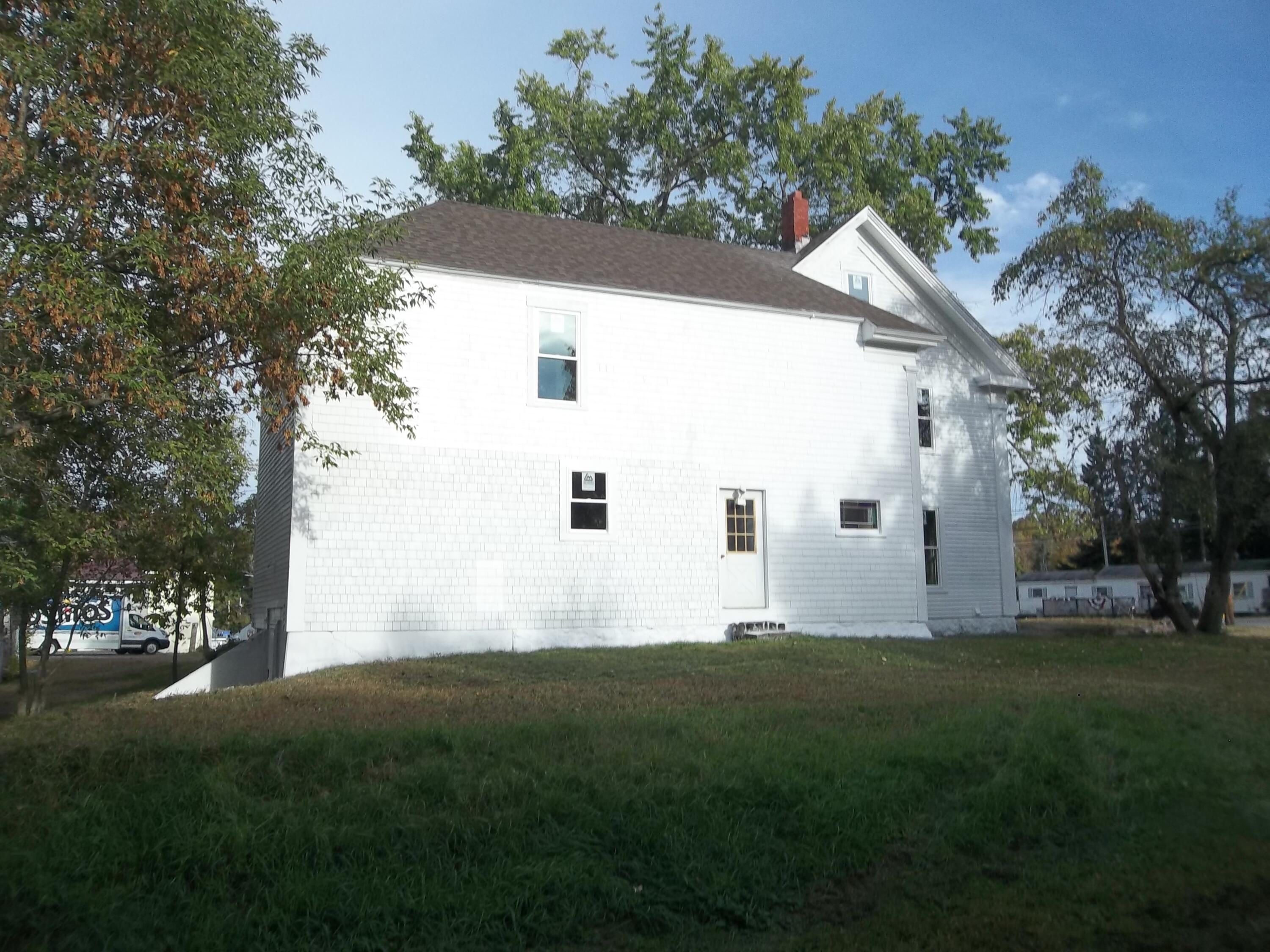 495 North Street Property Photo 5