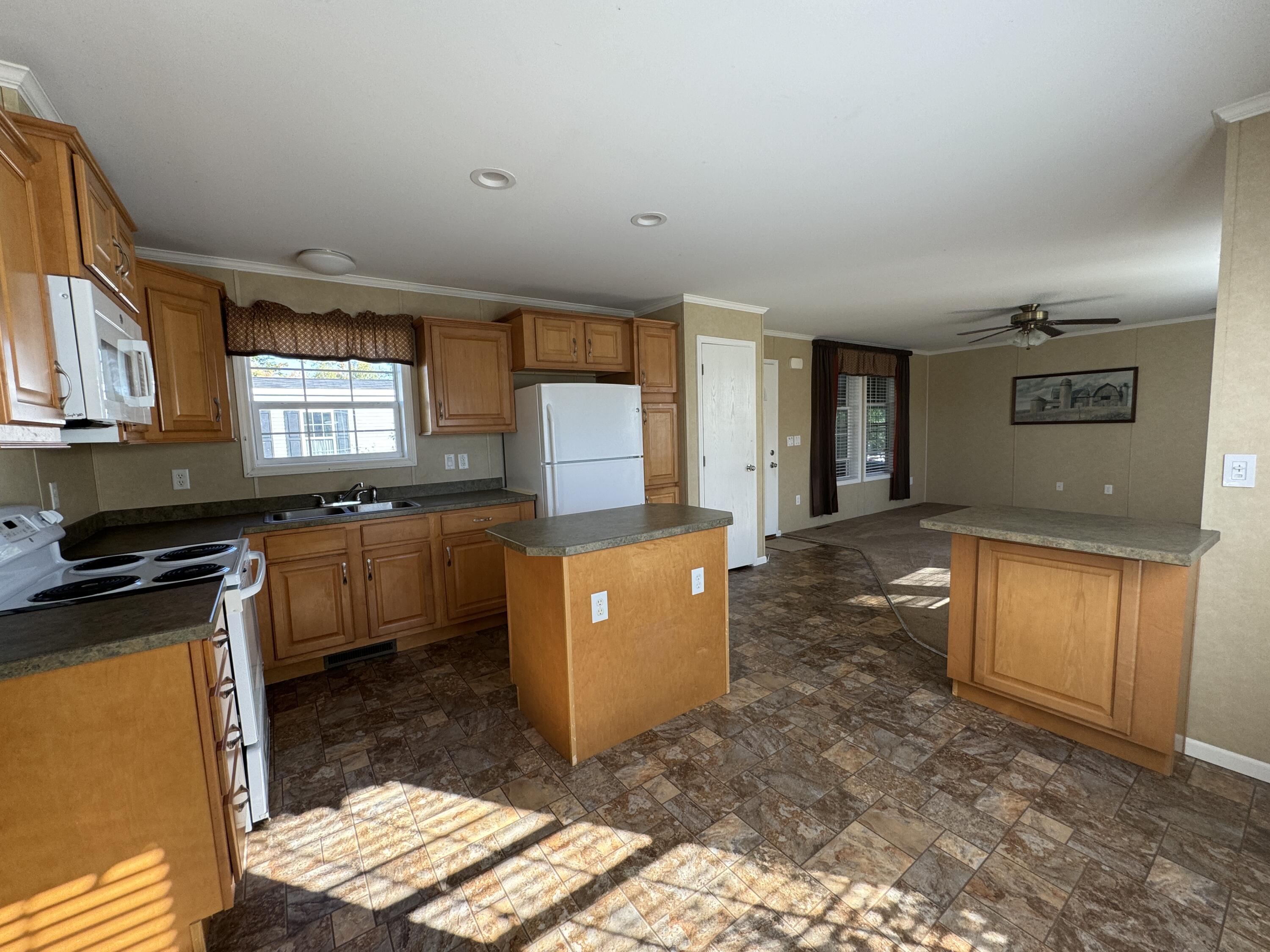 3 F Street Property Photo 8