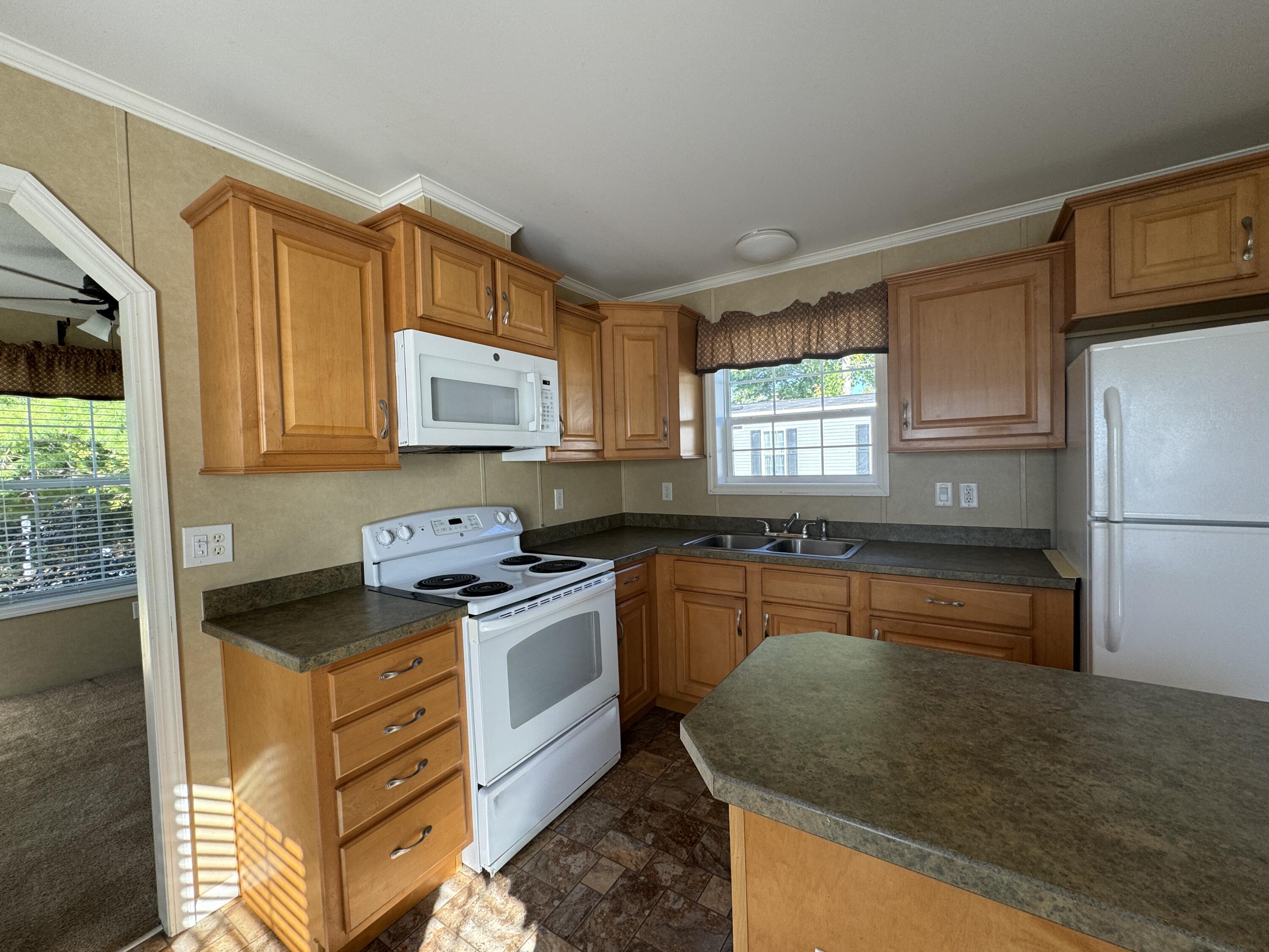 3 F Street Property Photo 10