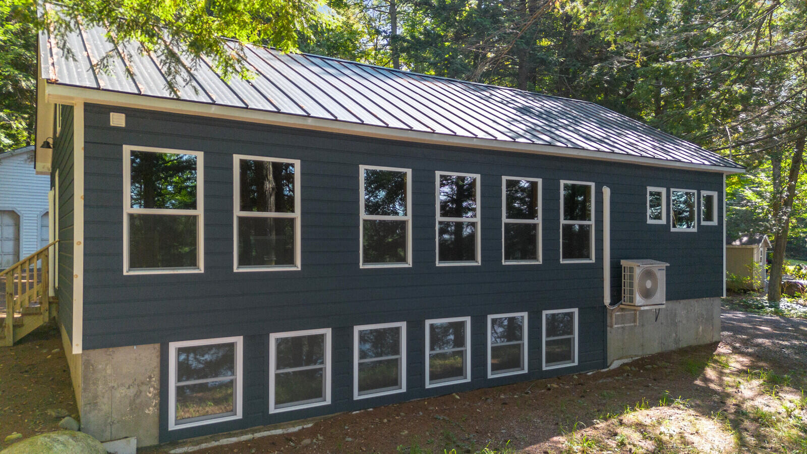 25 Gifford Place & Blake Island Property Photo