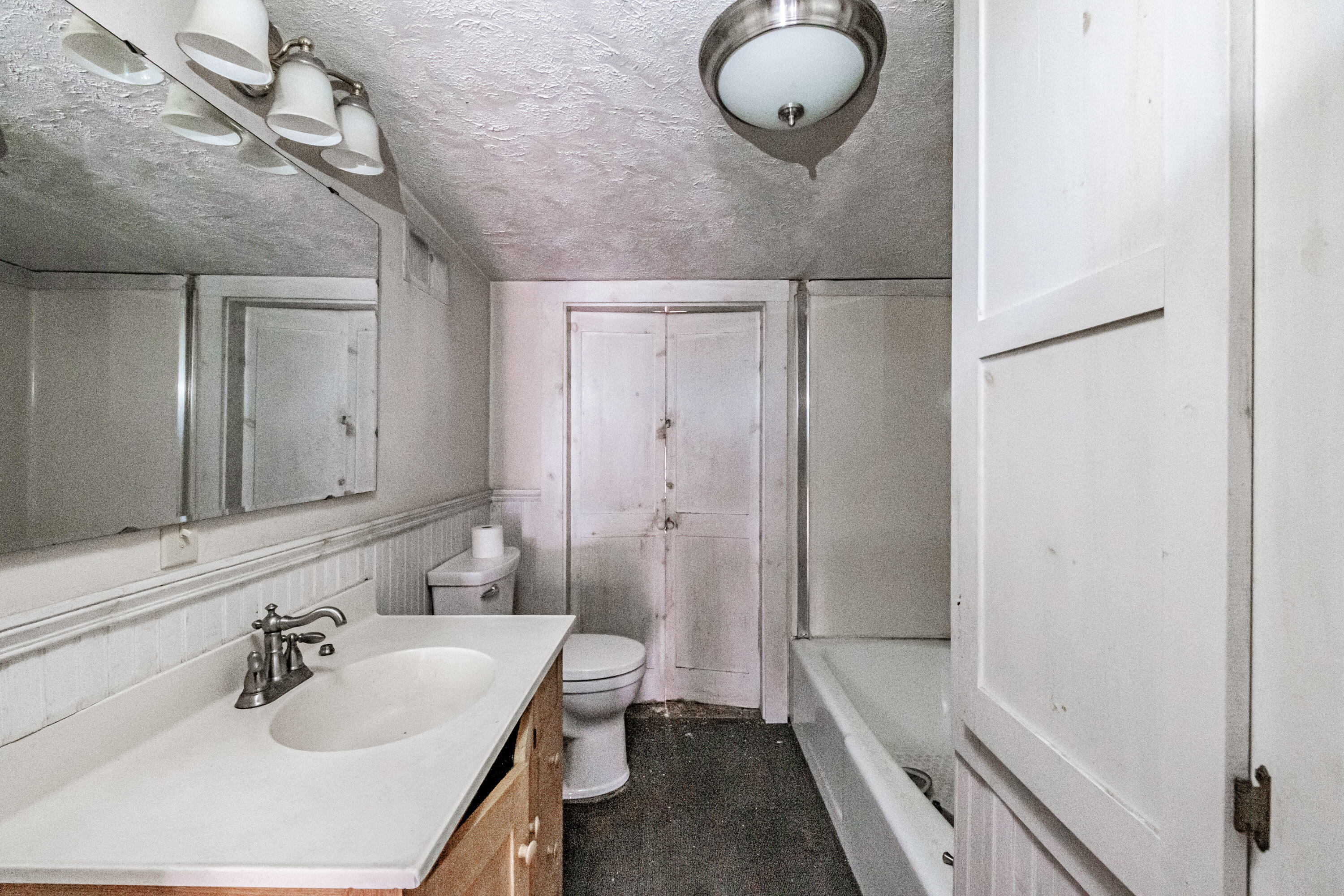 2457 Main Street Property Photo 30