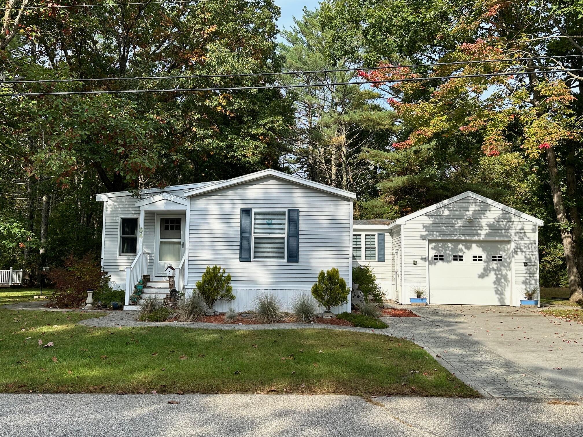 64 Golden Era Circle Property Photo