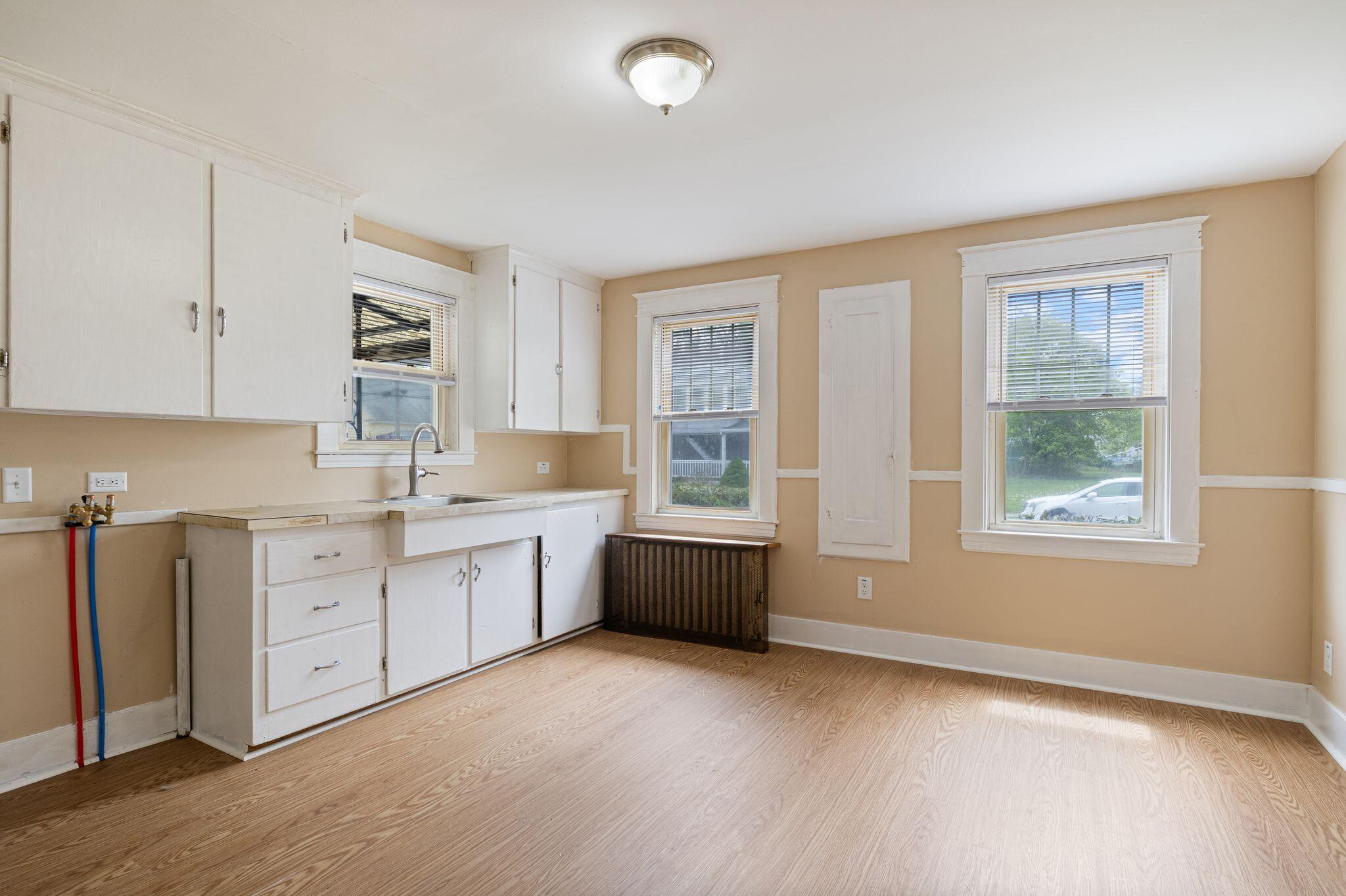 19 Harding Street Property Photo 4