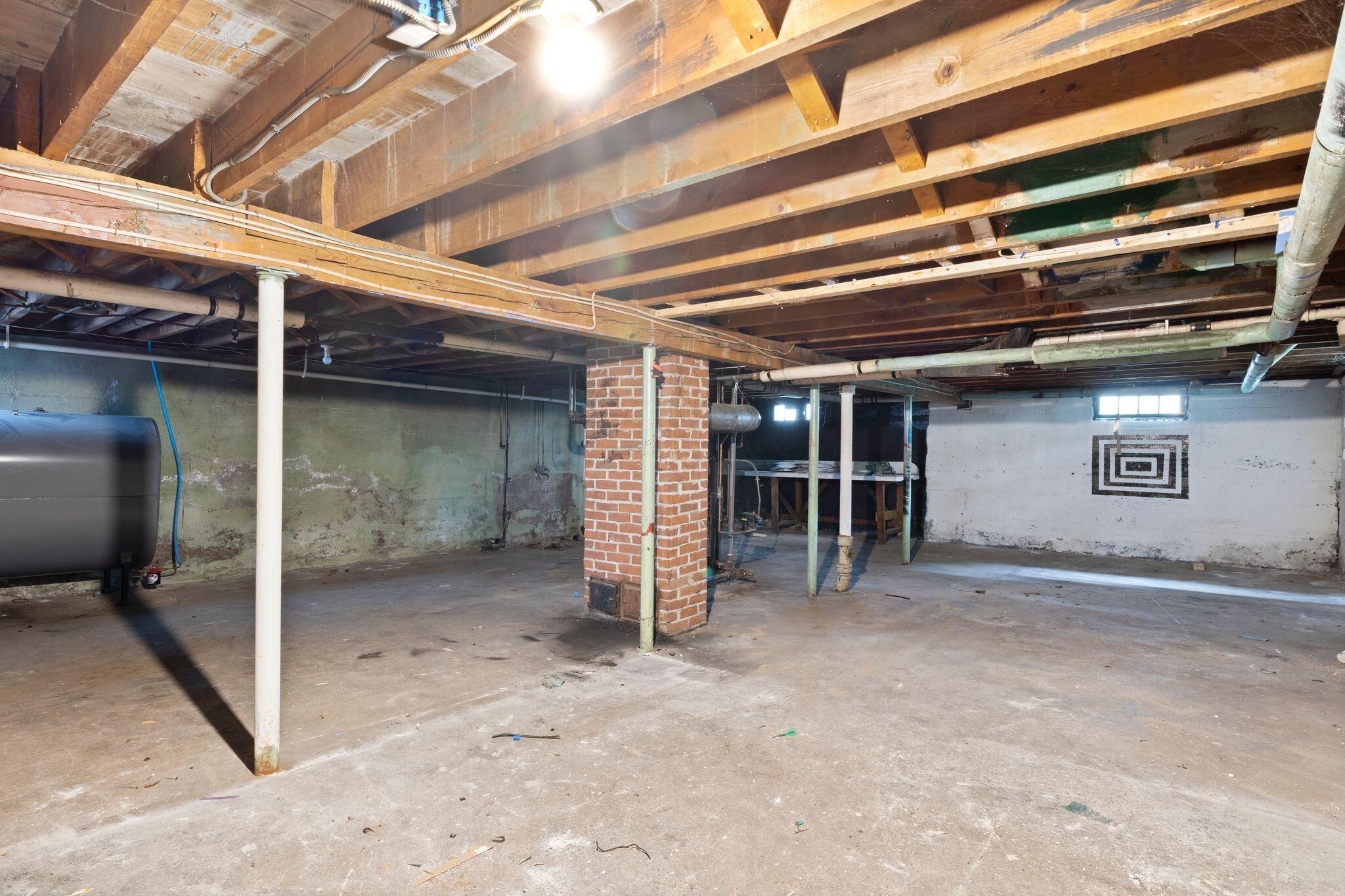 19 Harding Street Property Photo 30